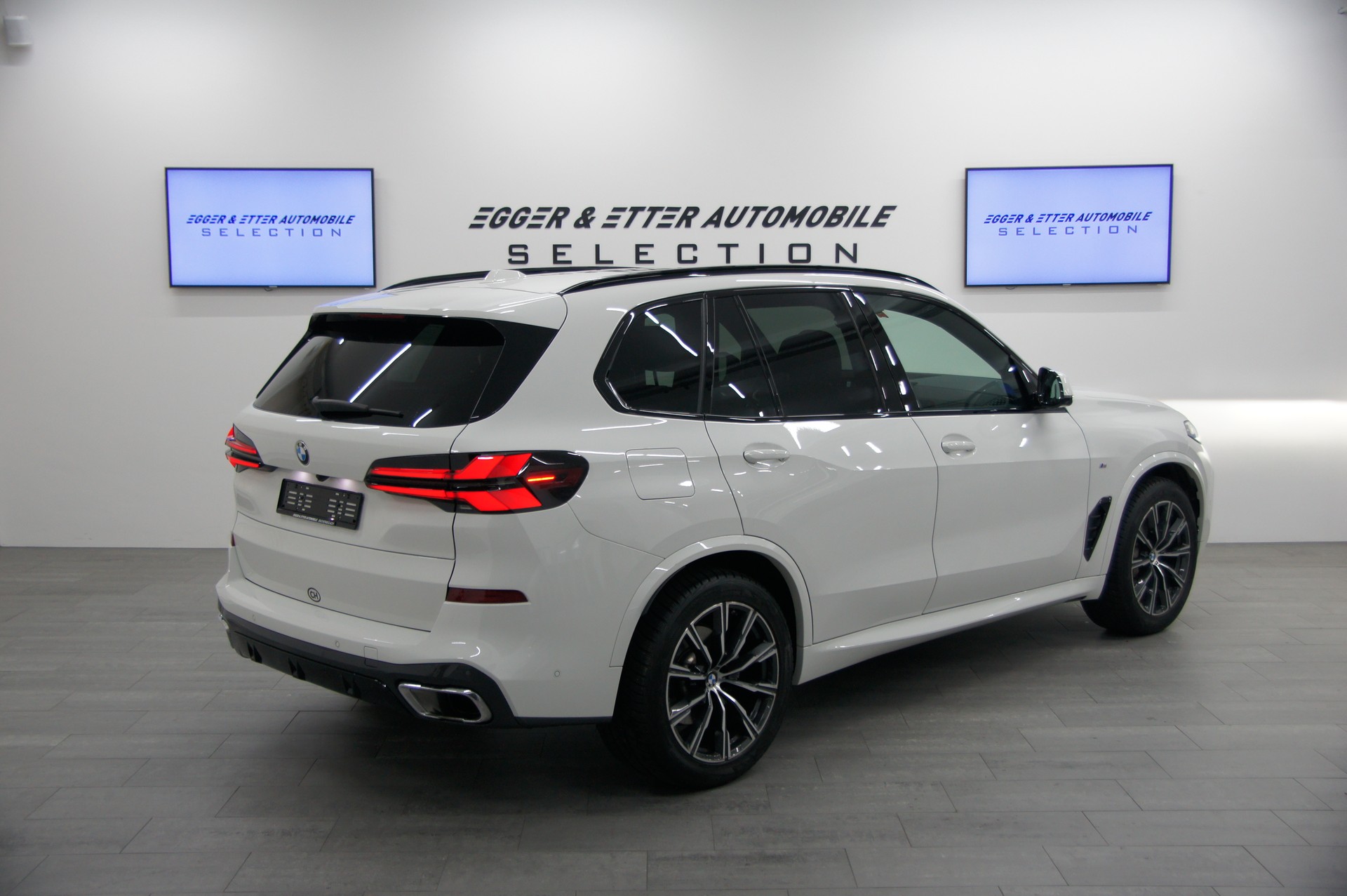 BMW X5 xDrive 48V 30d Steptronic-image-5