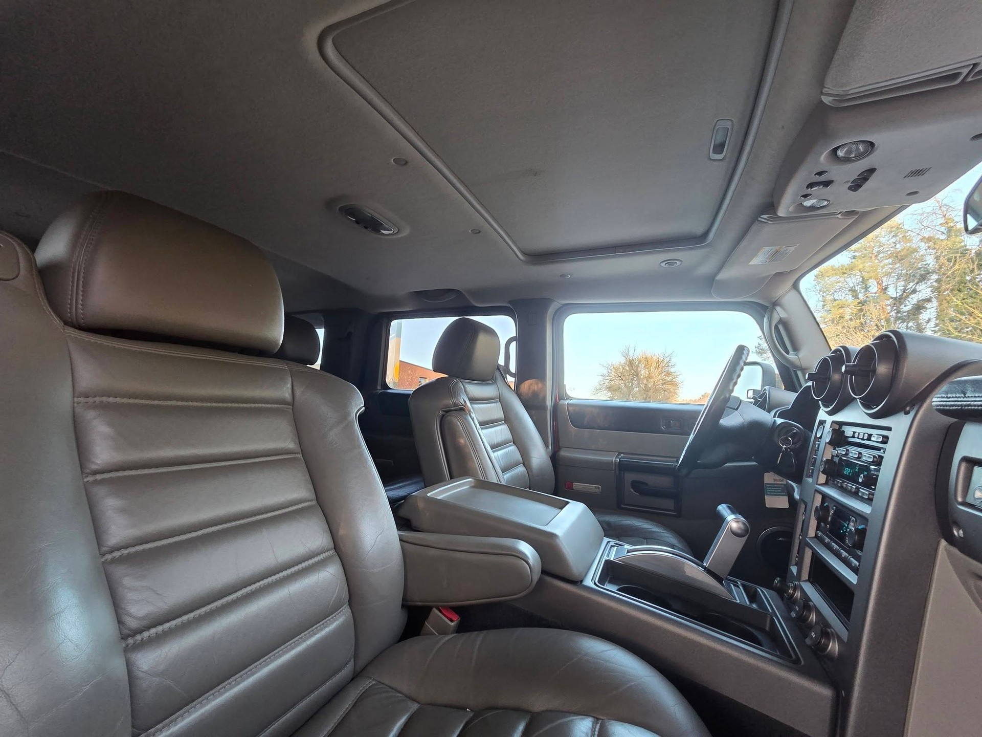 HUMMER H2 6.0 Luxury-image-2