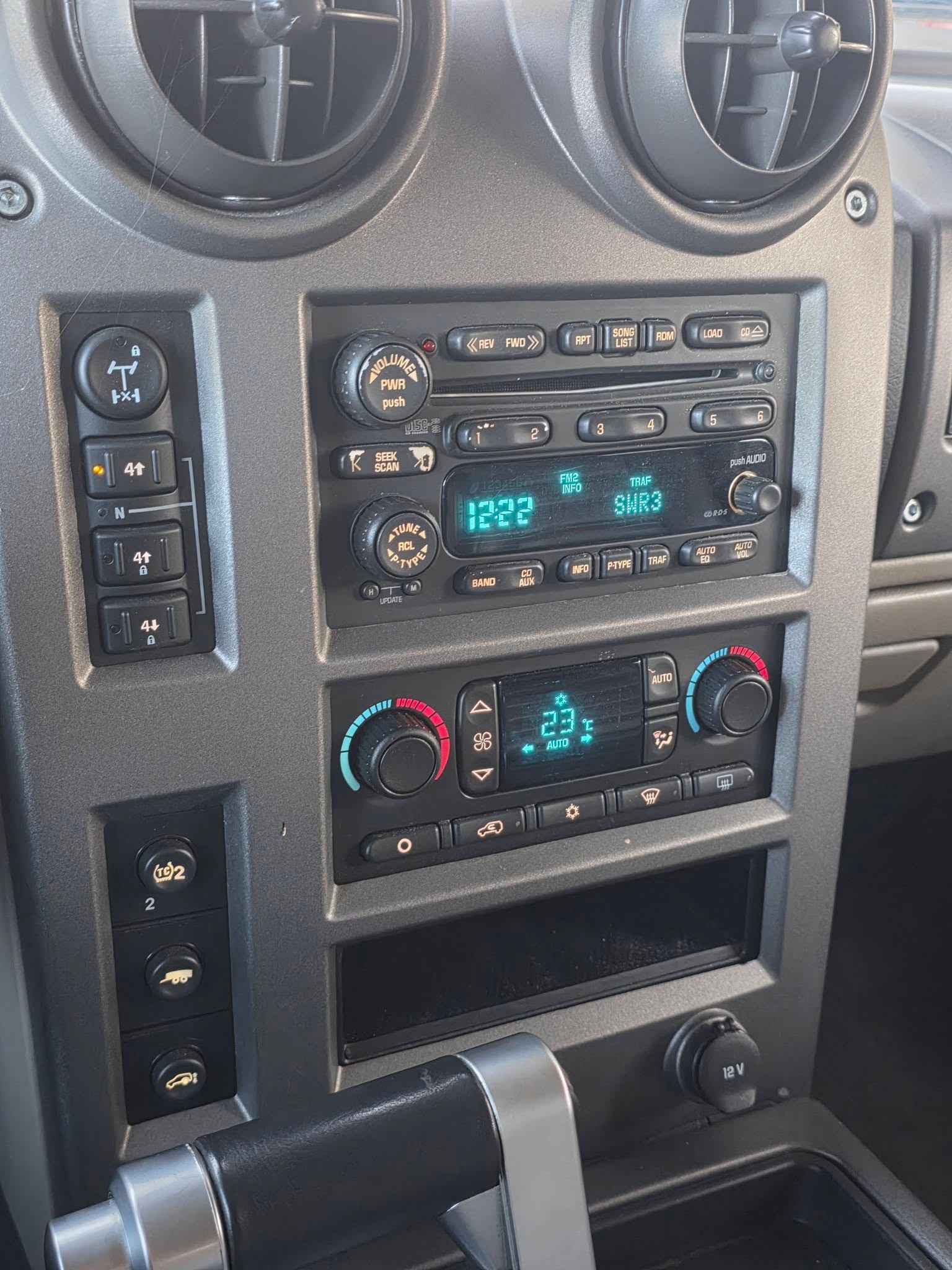 HUMMER H2 6.0 Luxury-image-12