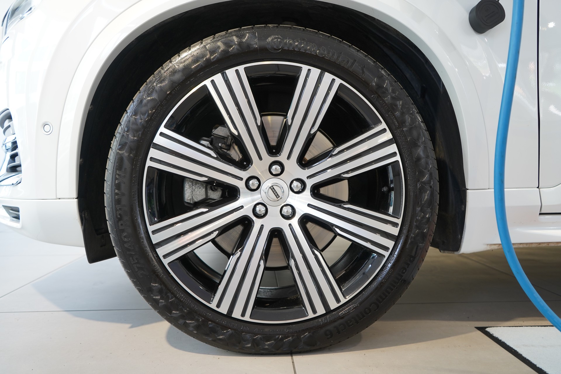 VOLVO XC90 T8 eAWD Inscription-image-20