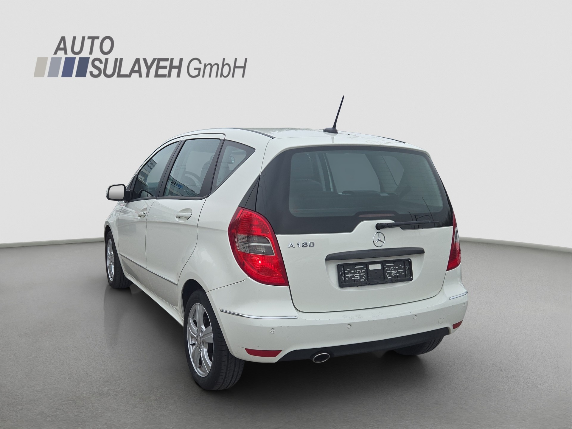 MERCEDES-BENZ A 180 Avantgarde Selection Autotronic-showroom-element-3