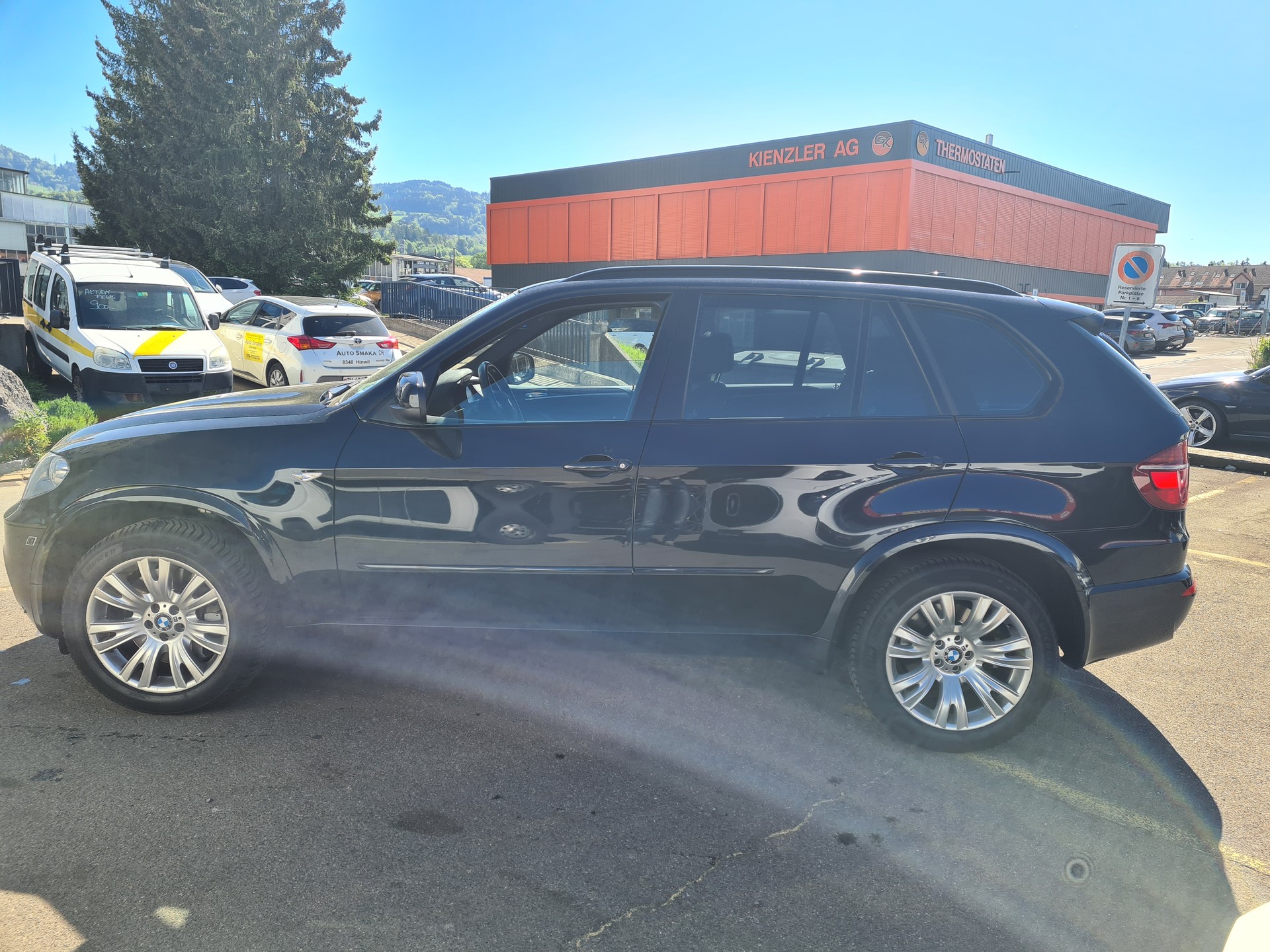 BMW X5 xDrive 50i Steptronic-showroom-element-2