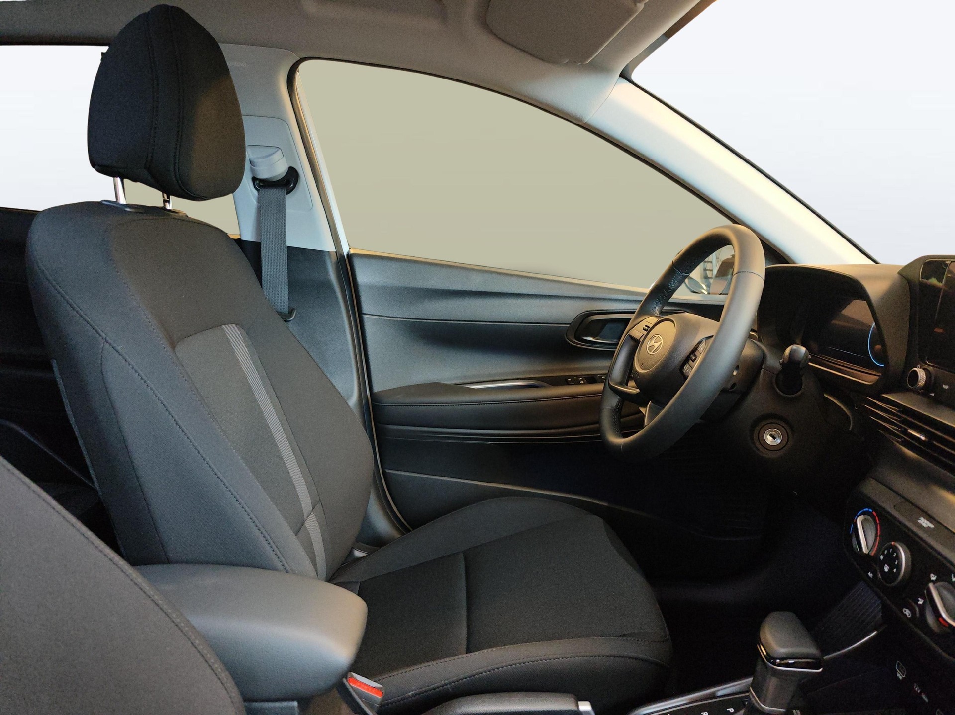 HYUNDAI i20 1.0 T-GDi Amplia-image-4