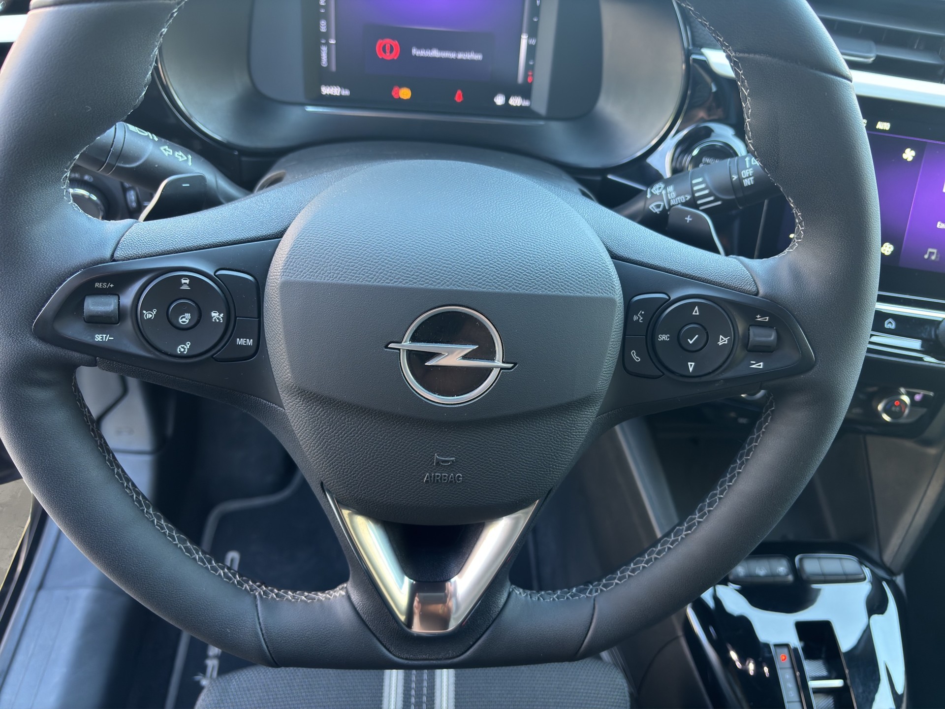 OPEL Corsa 1.2 MHEV Energize your life Weiss-image-9