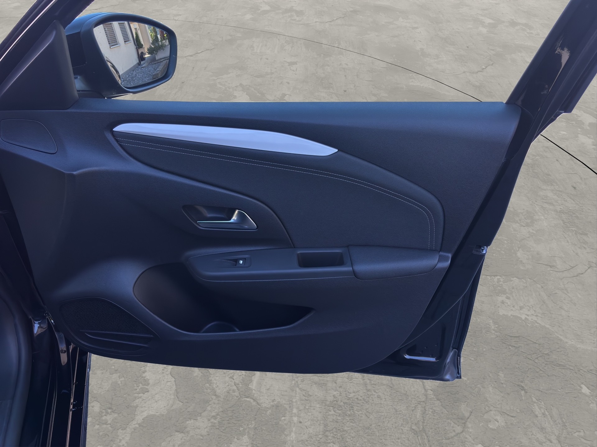 OPEL Corsa 1.2 MHEV Energize your life Weiss-image-16