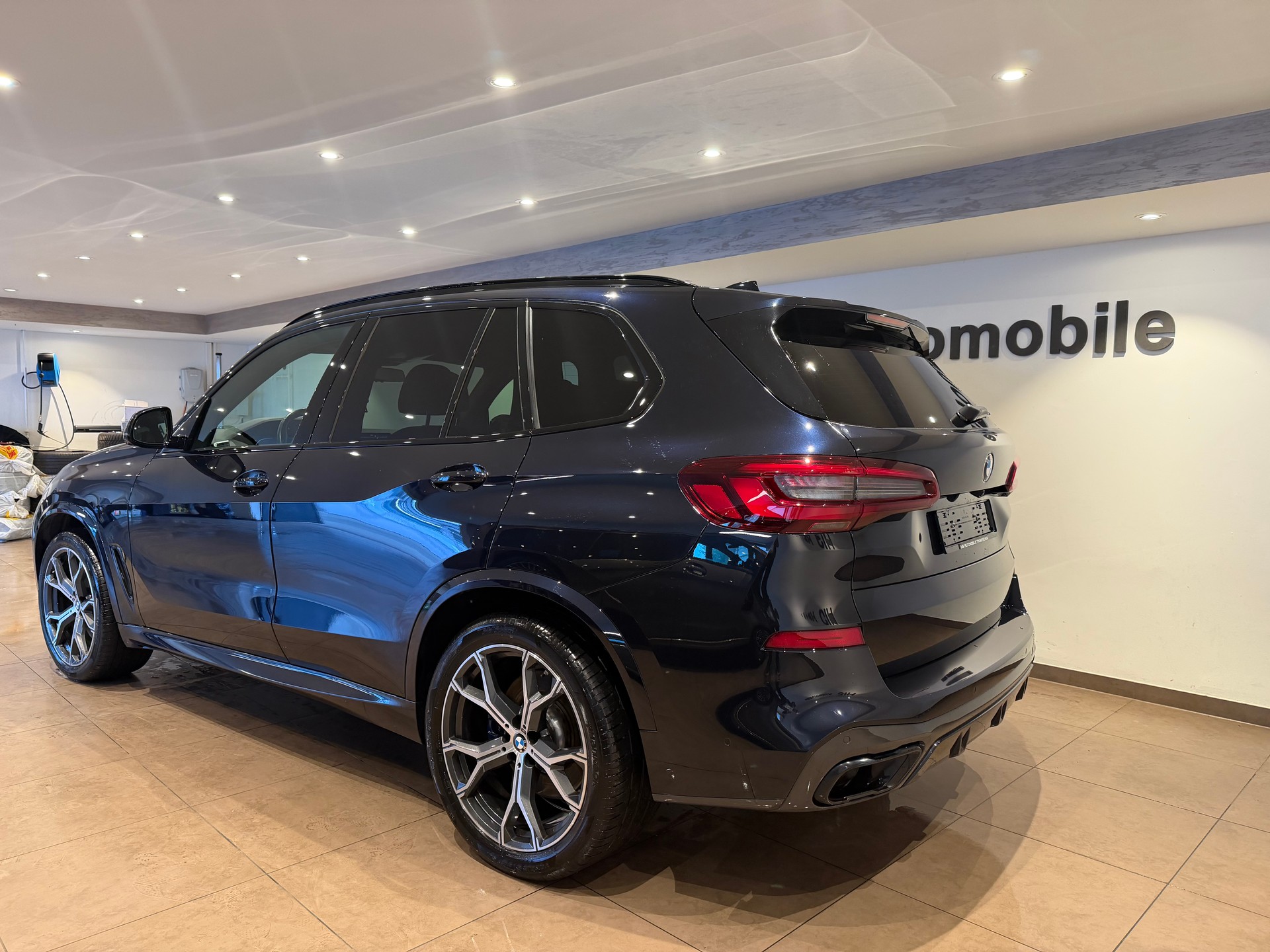 BMW X5 40d xDrive SAG-image-4