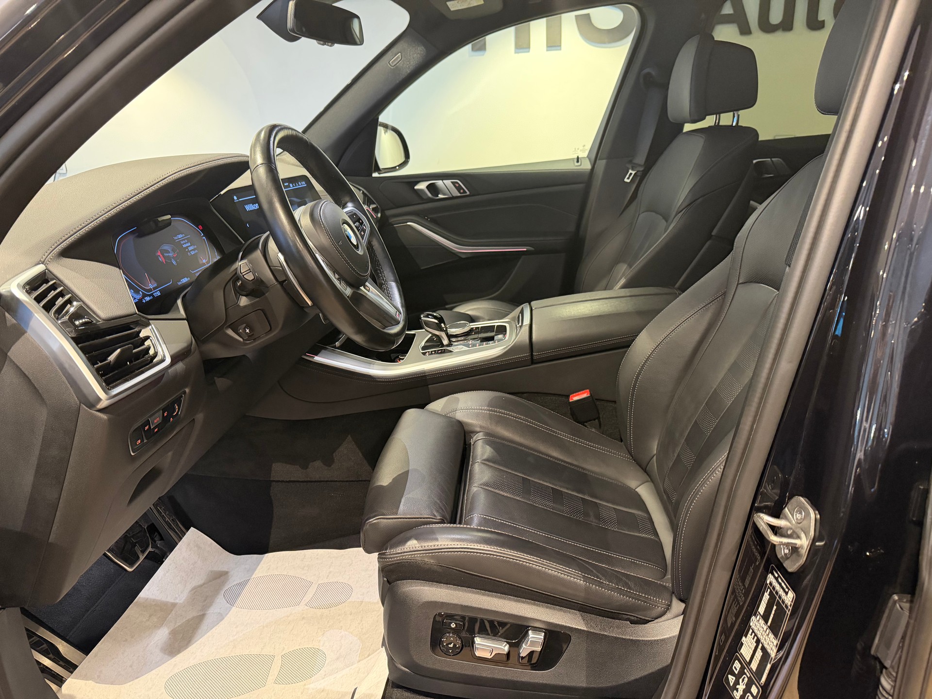 BMW X5 40d xDrive SAG-image-12