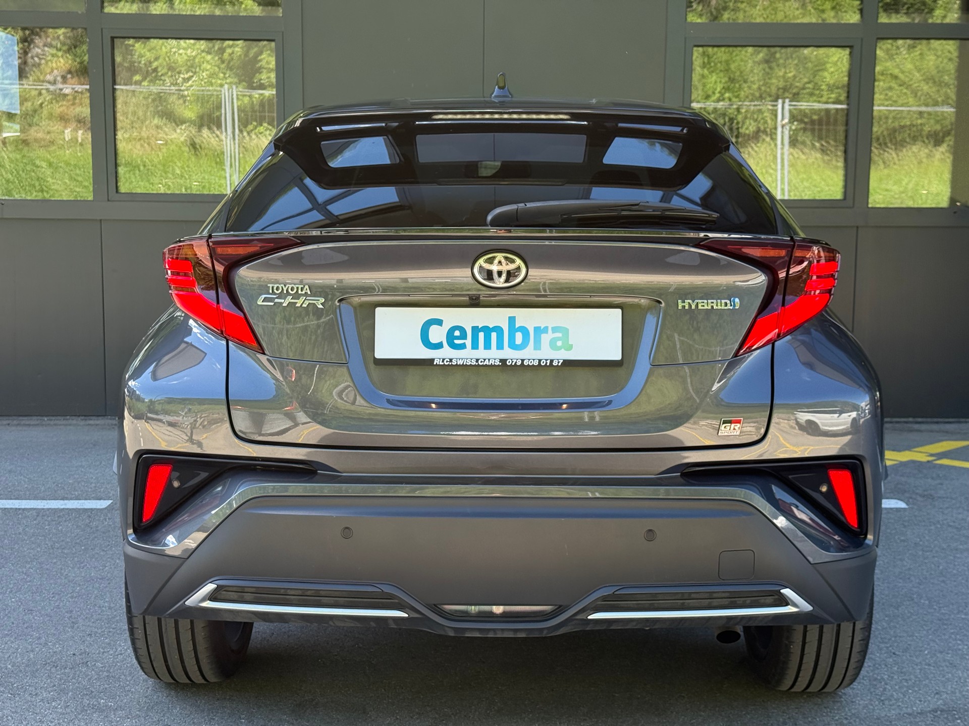 TOYOTA C-HR 2.0 HSD CVT GR Sport-image-5