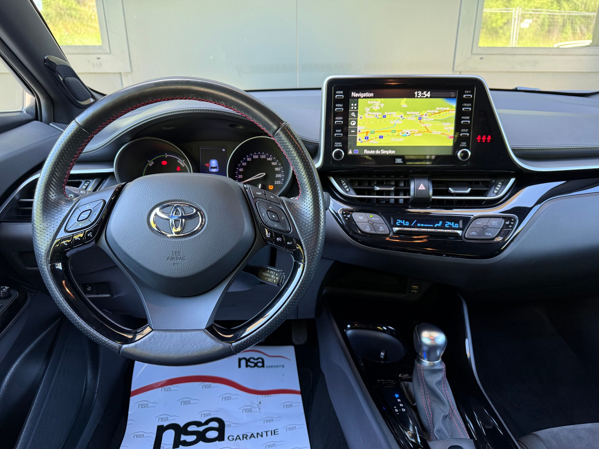 TOYOTA C-HR 2.0 HSD CVT GR Sport-image-15