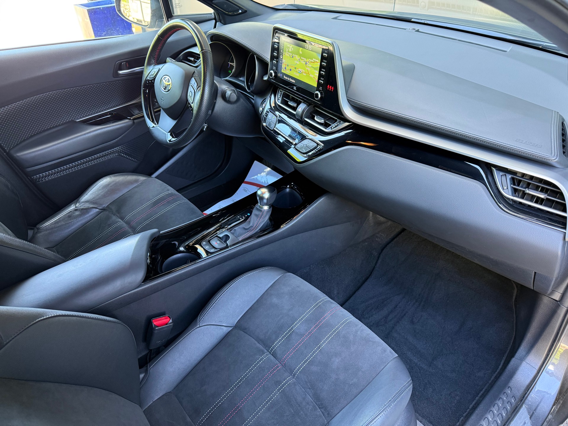 TOYOTA C-HR 2.0 HSD CVT GR Sport-image-20