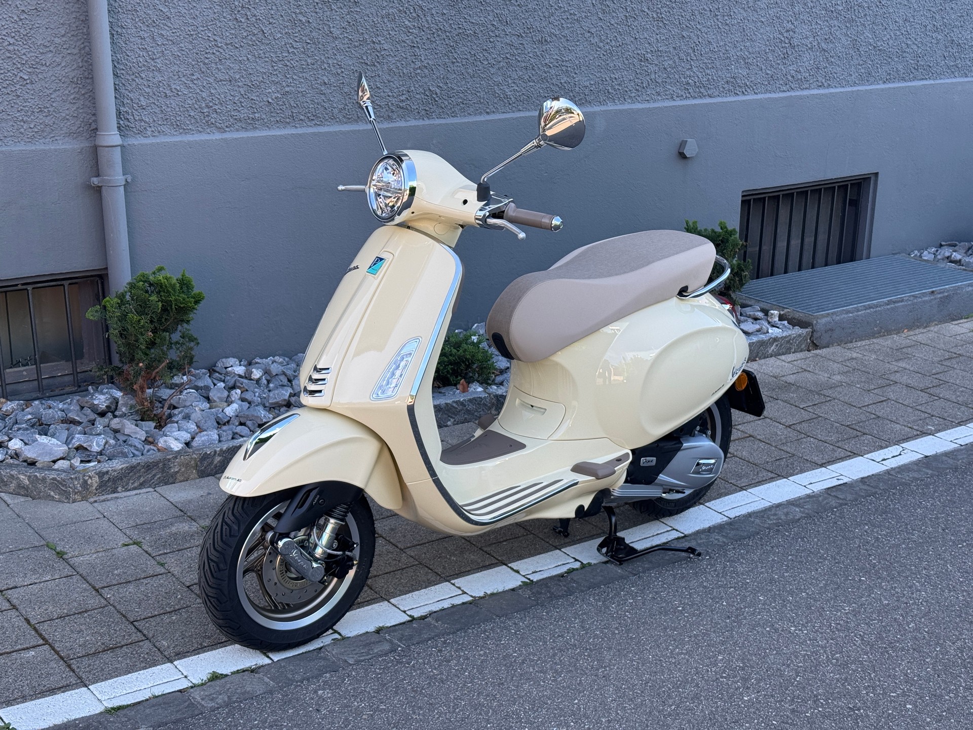 PIAGGIO Vespa 125 Primavera S 2026 Keyless Go & LCD Display