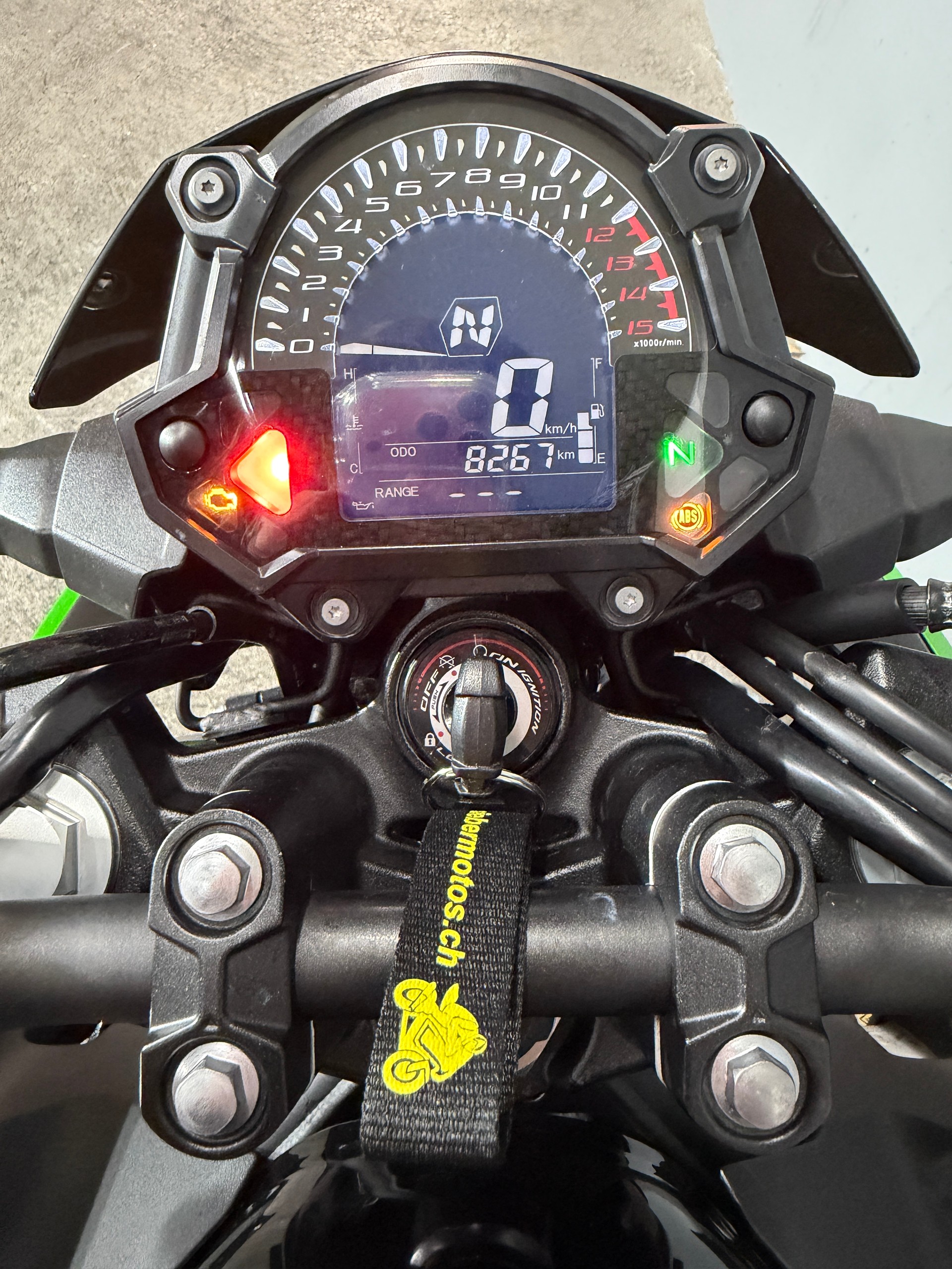 KAWASAKI Z 400-image-4