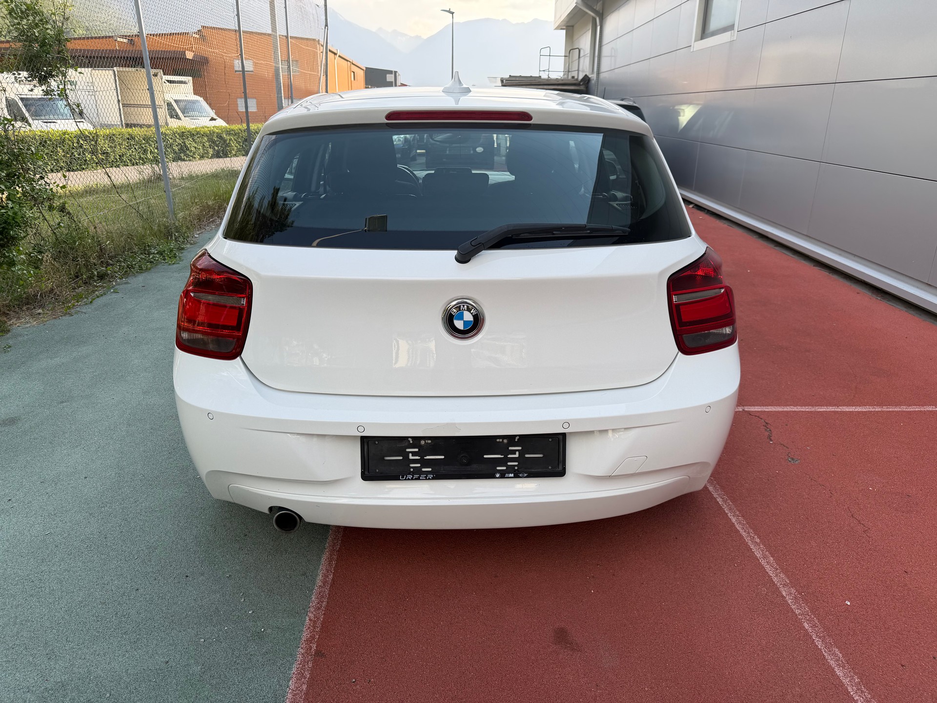 BMW 116d Efficient-Dynamics Edition-image-5