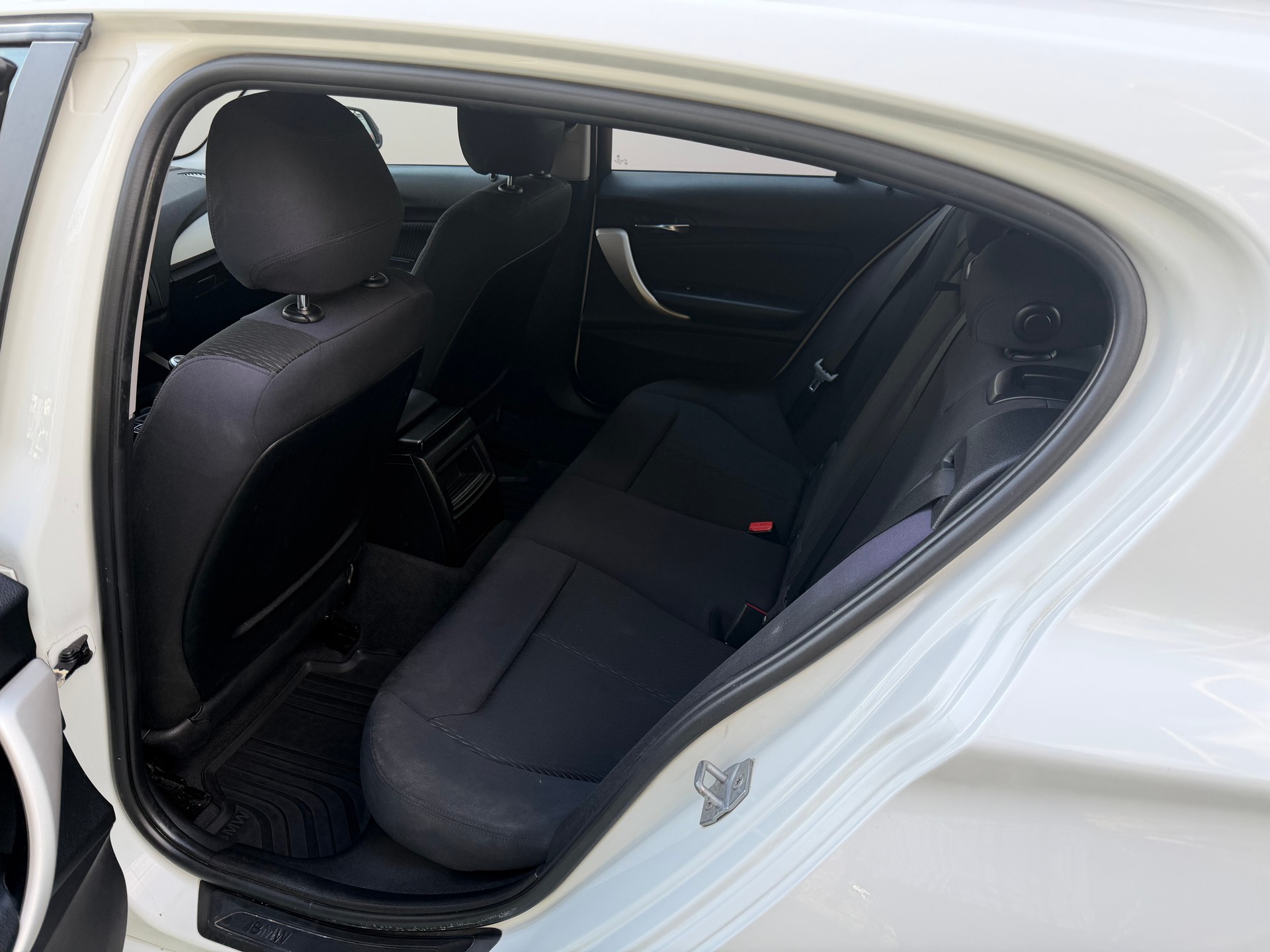 BMW 116d Efficient-Dynamics Edition-image-10
