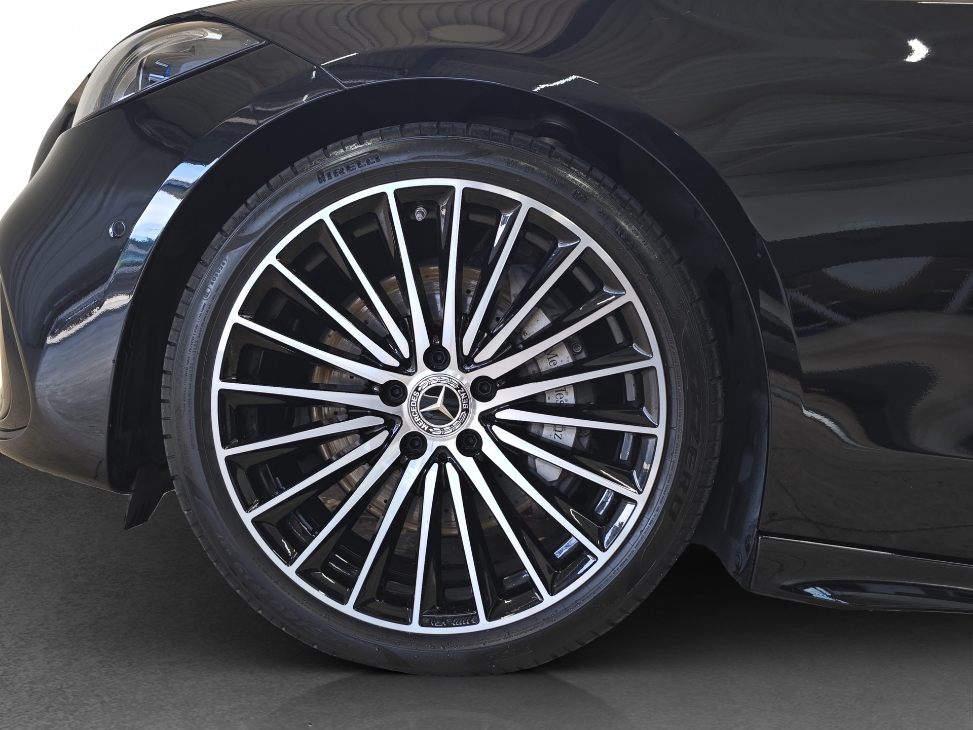 MERCEDES-BENZ C 200 4 Matic-image-11