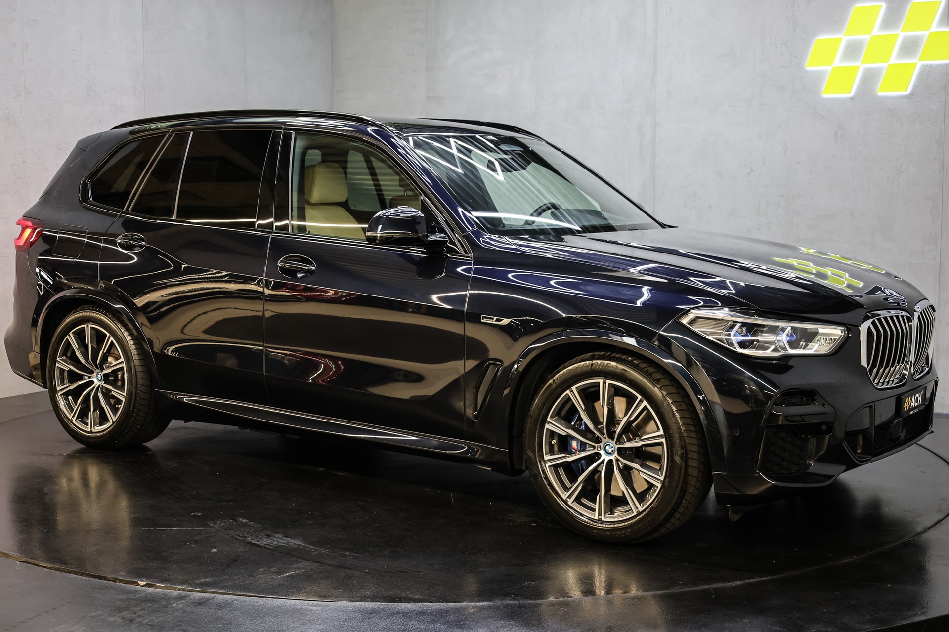 BMW X5 45e xDrive SAG M Paket-image-9
