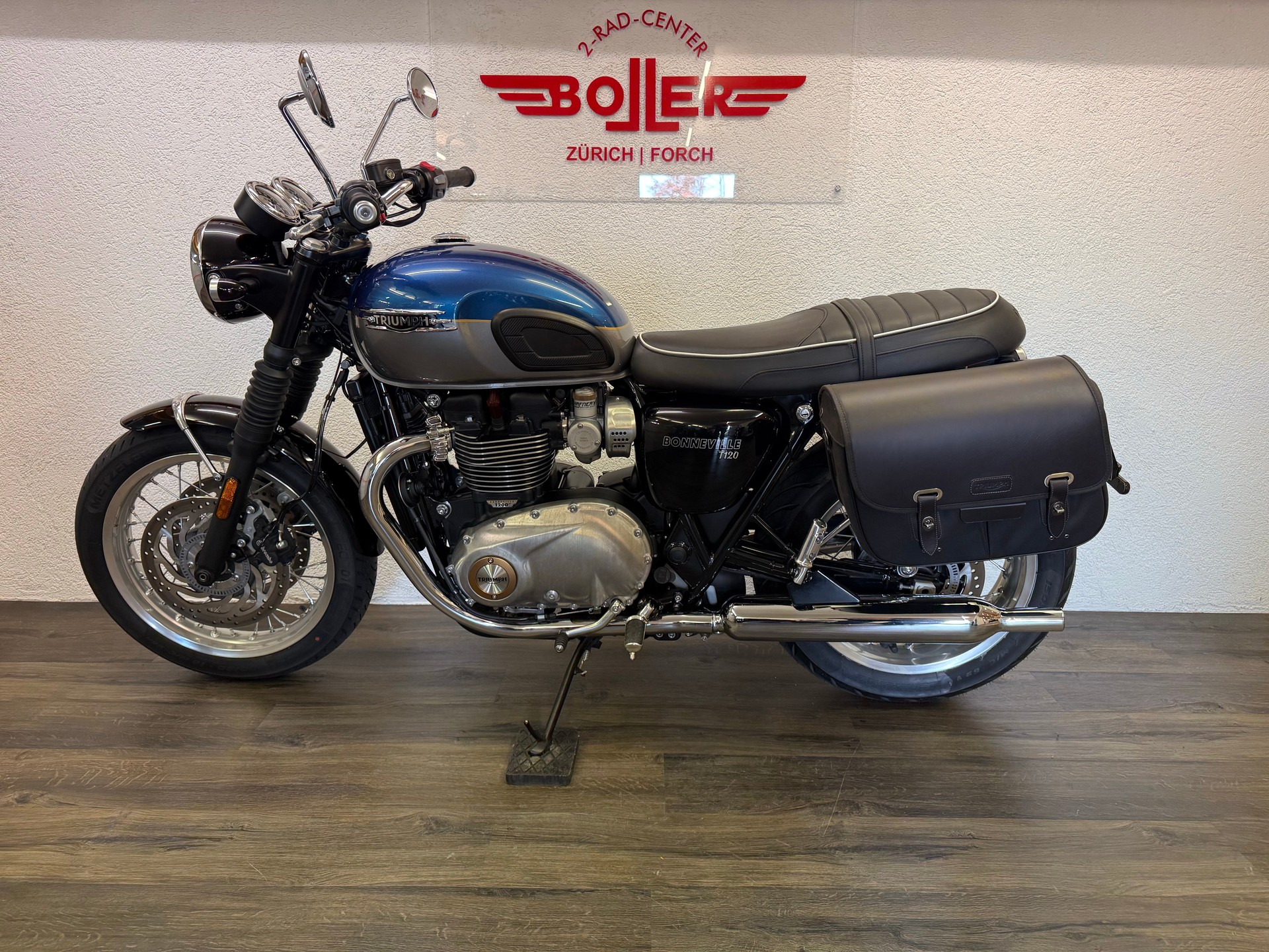 TRIUMPH Bonneville T120-image-6