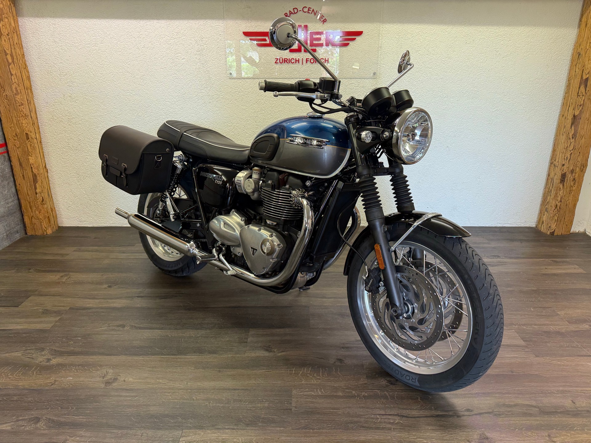 TRIUMPH Bonneville T120-image-0