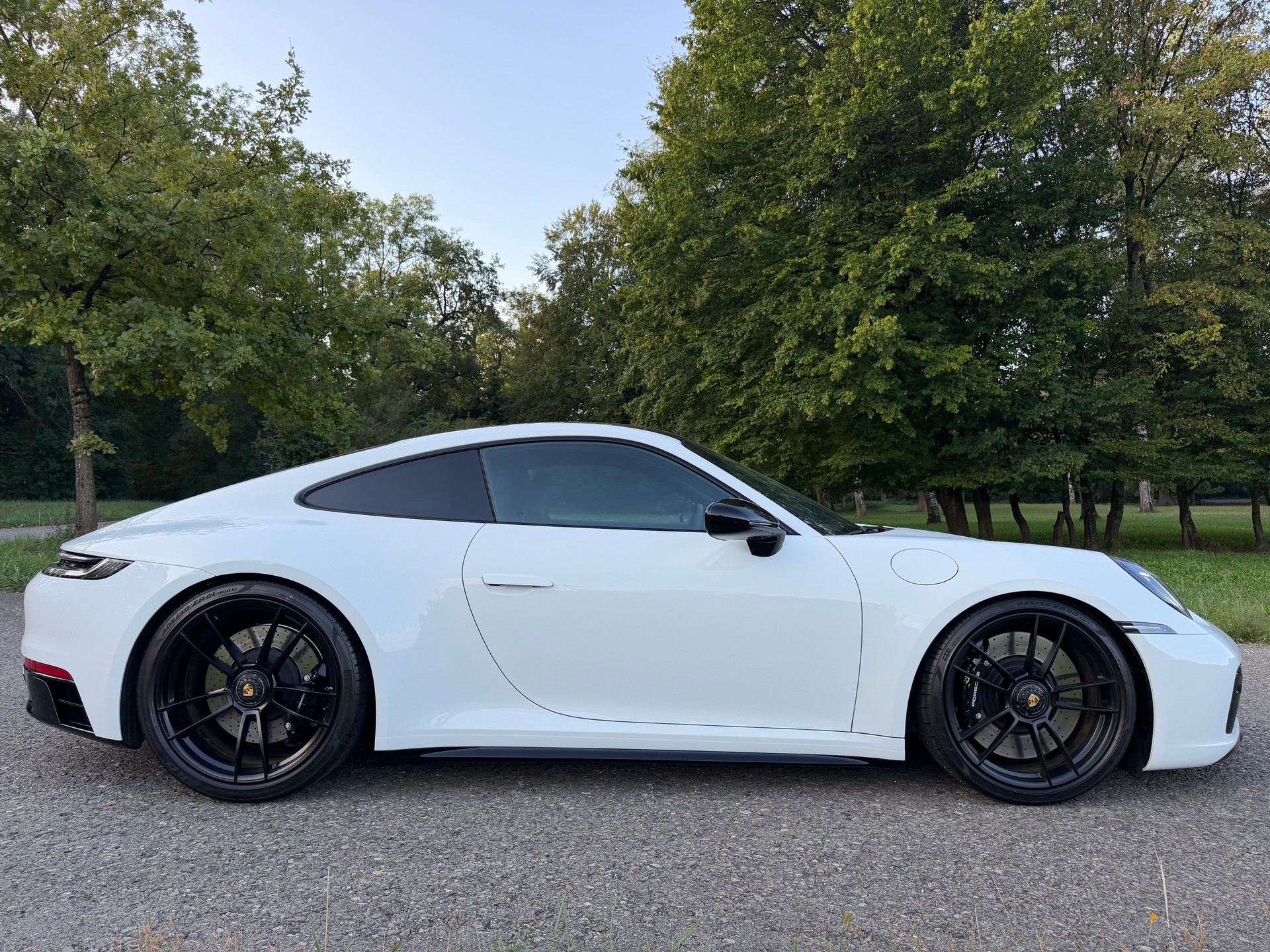 PORSCHE 911 Carrera GTS-showroom-element-3