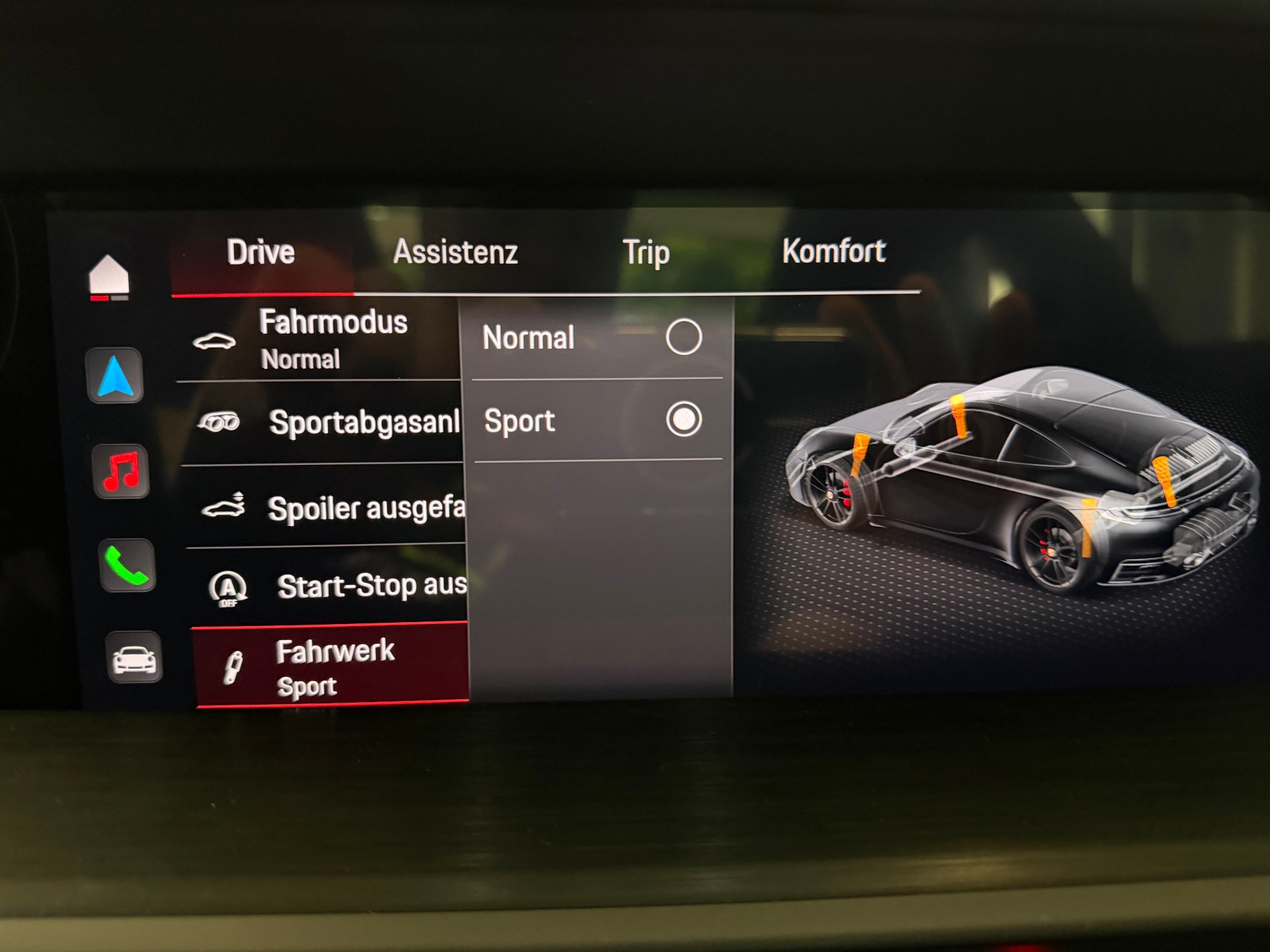 PORSCHE 911 Carrera 4 GTS-image-15