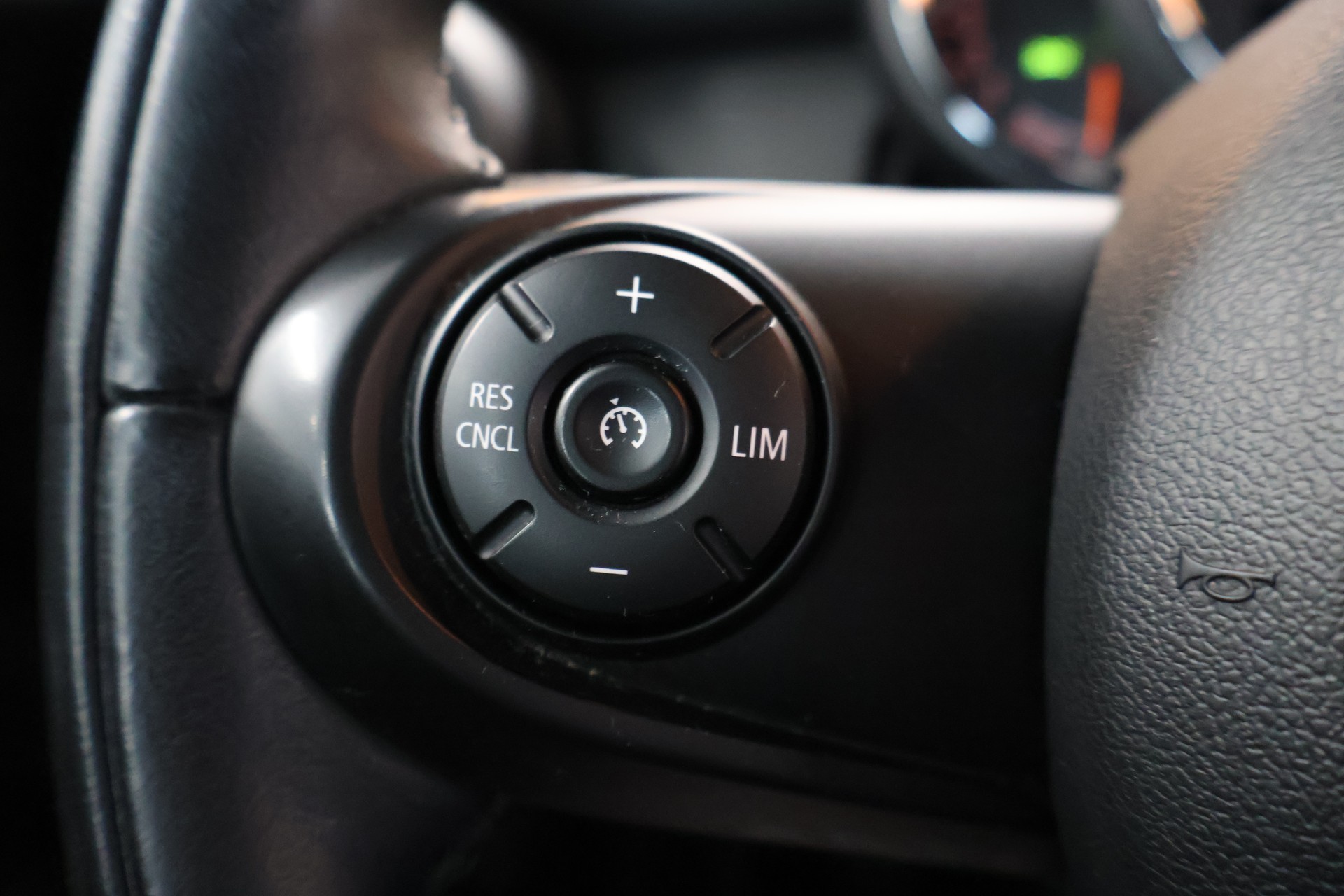 MINI One First-image-23