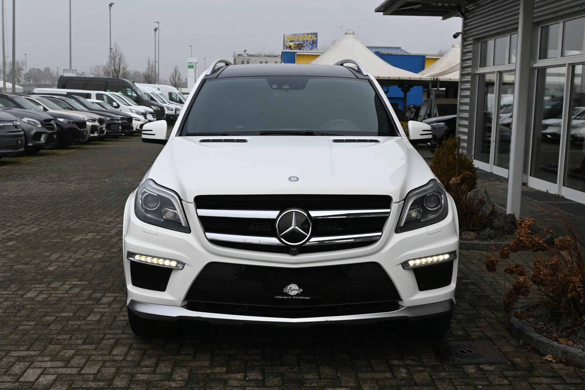 MERCEDES-BENZ GL 63 AMG 4Matic Speedshift Plus 7G-Tronic-showroom-element-2