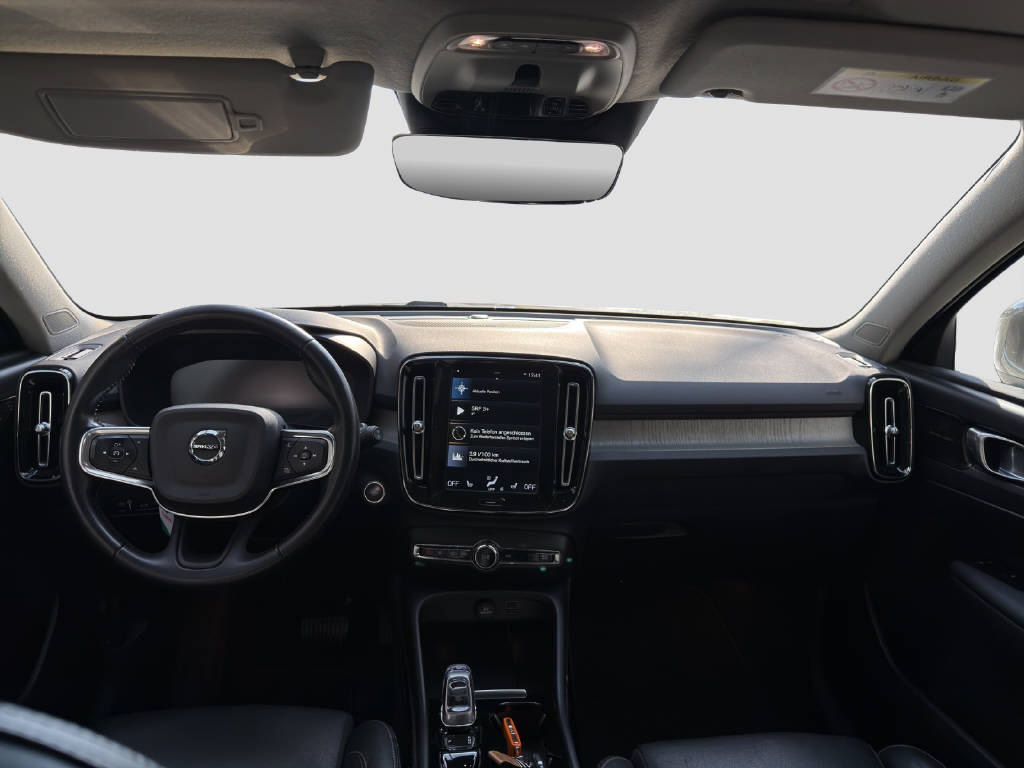 VOLVO XC40 1.5 T5 PiH Inscription-image-10