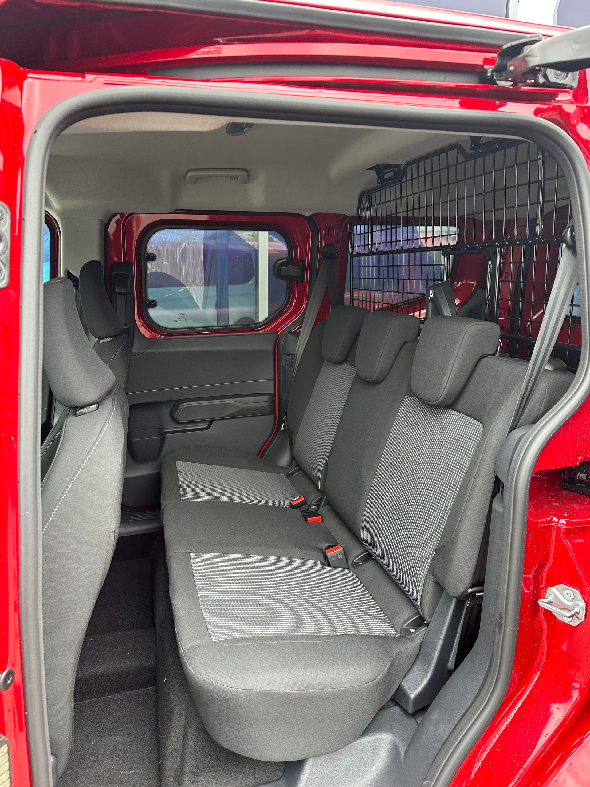 FORD Transit Courier dcab. van 1.0 Trend/125CV/Aut.-image-13