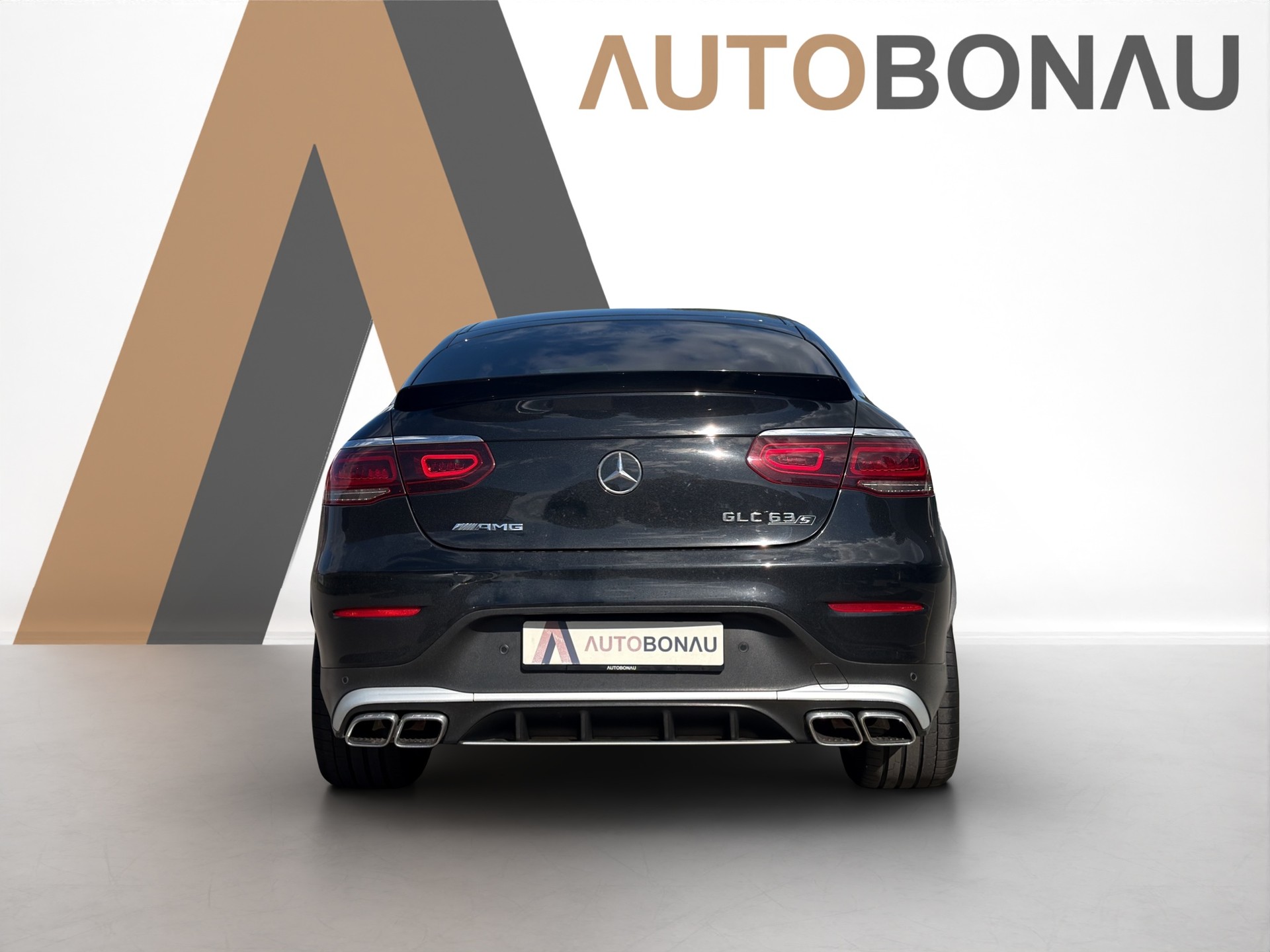 MERCEDES-BENZ GLC 63 S AMG 4m+ Coupé-showroom-element-3