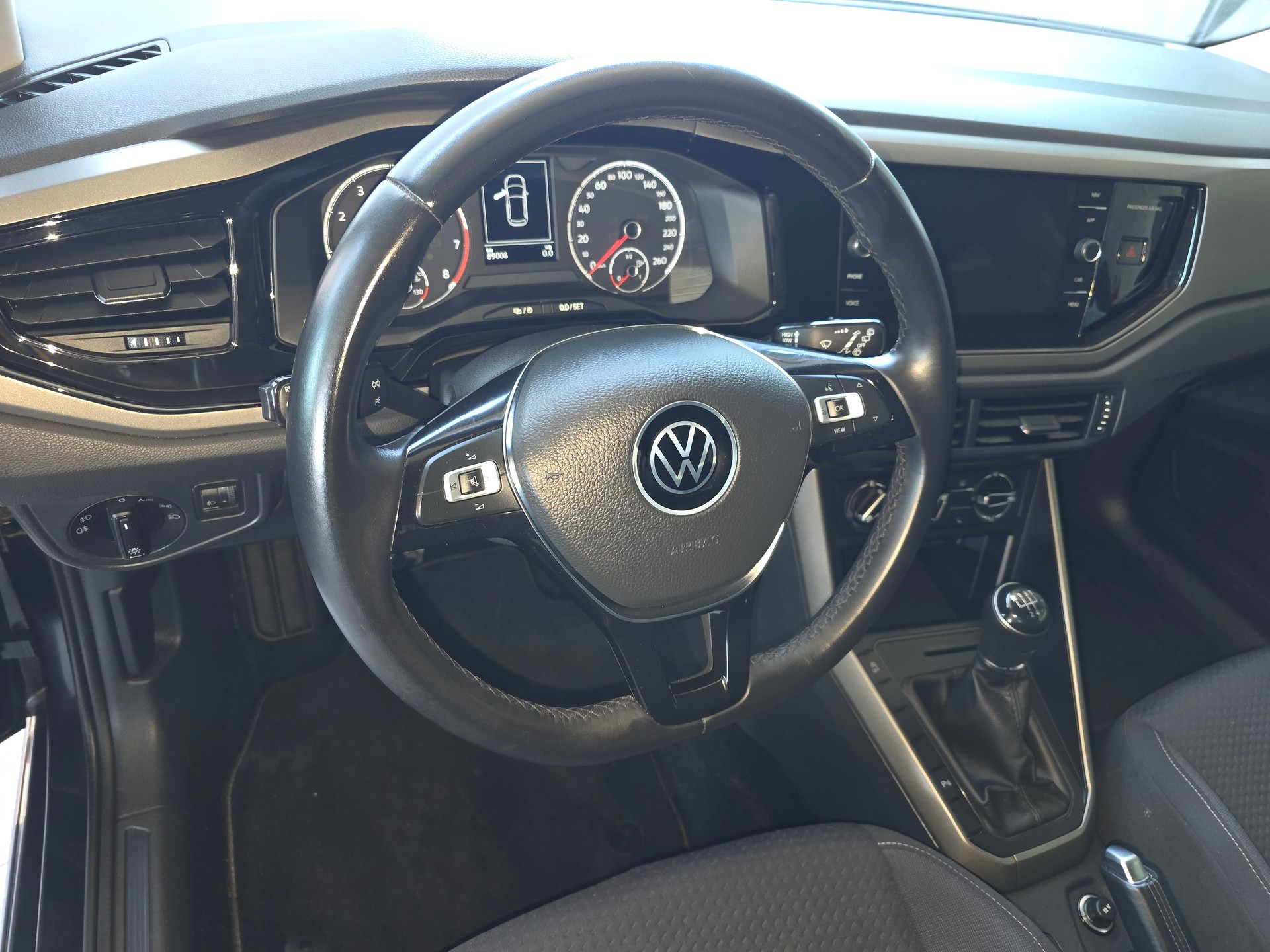 VW Polo 1.0 TSI BMT Comfortline-image-1
