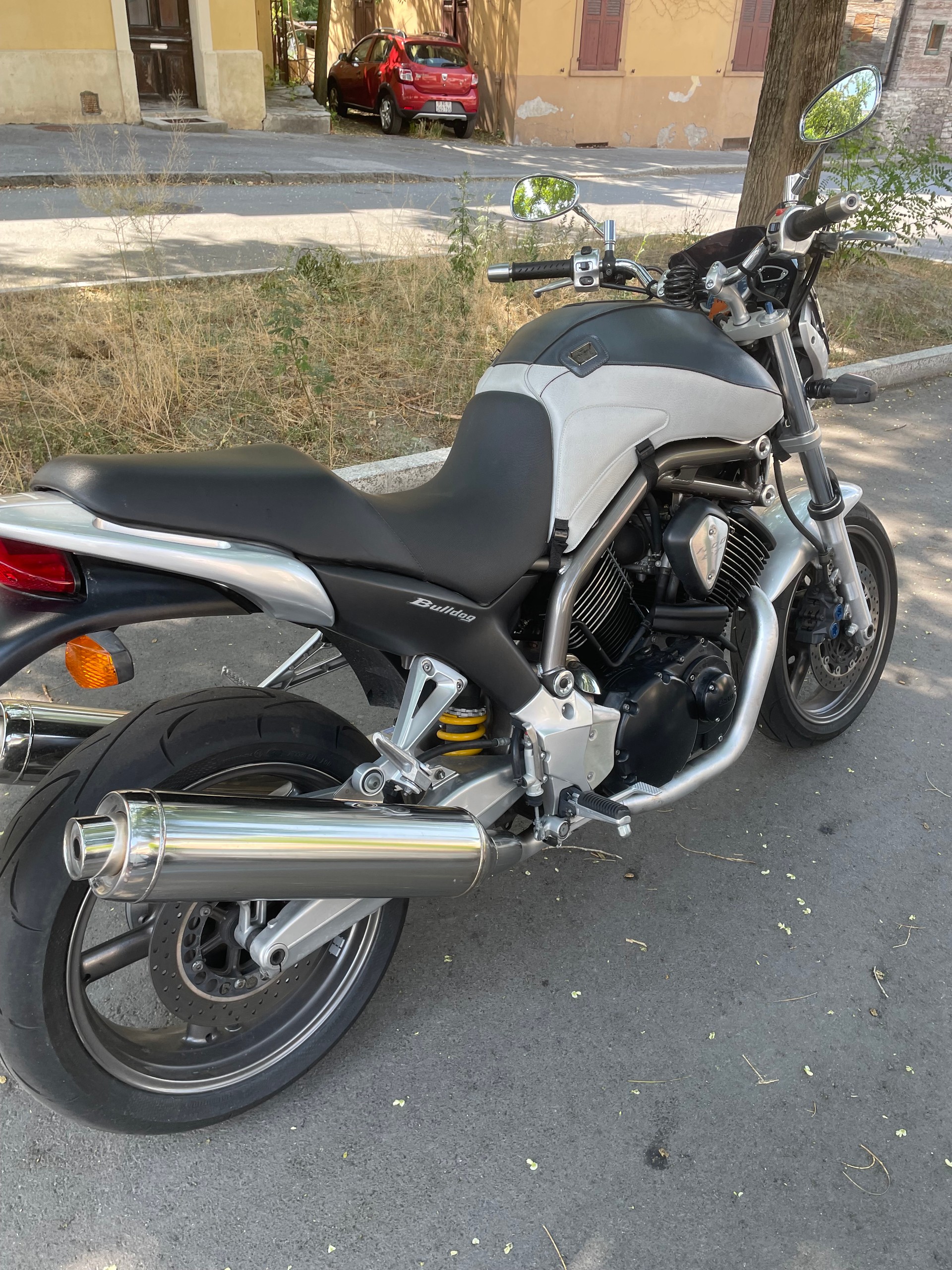 YAMAHA BT 1100 Bulldog-image-1