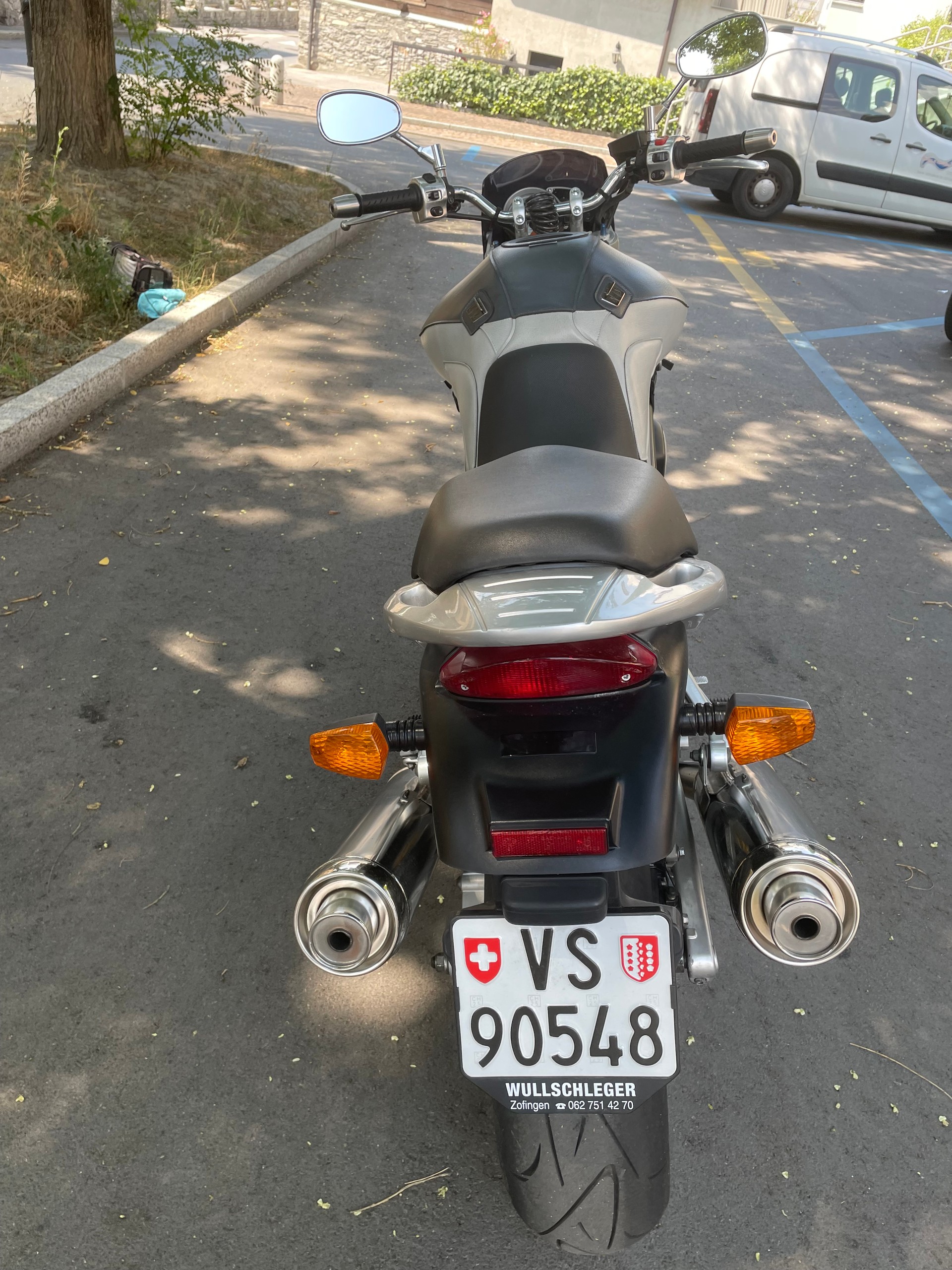 YAMAHA BT 1100 Bulldog-image-3