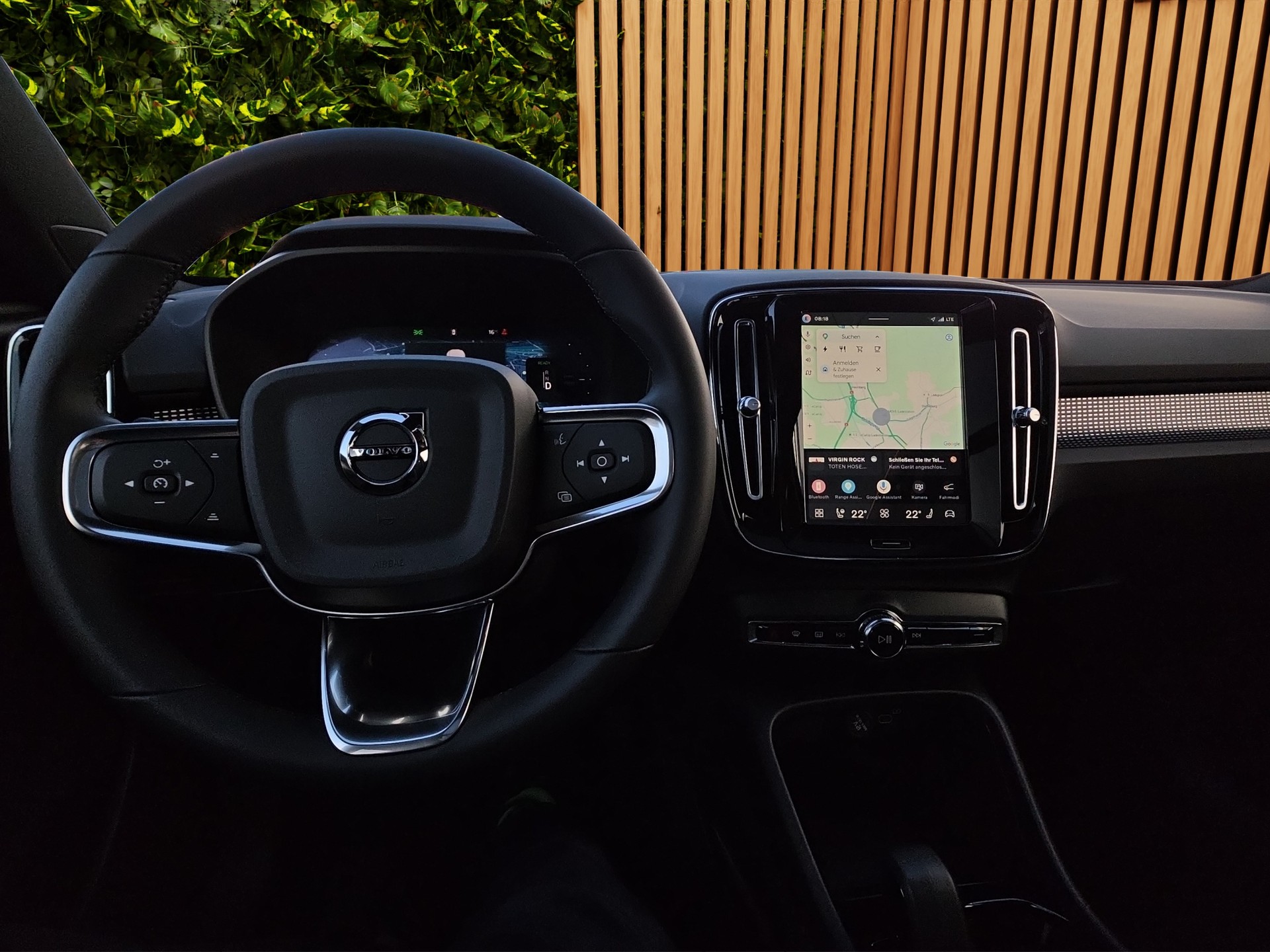 VOLVO EX40 Twin Performance Ultra AWD-image-9