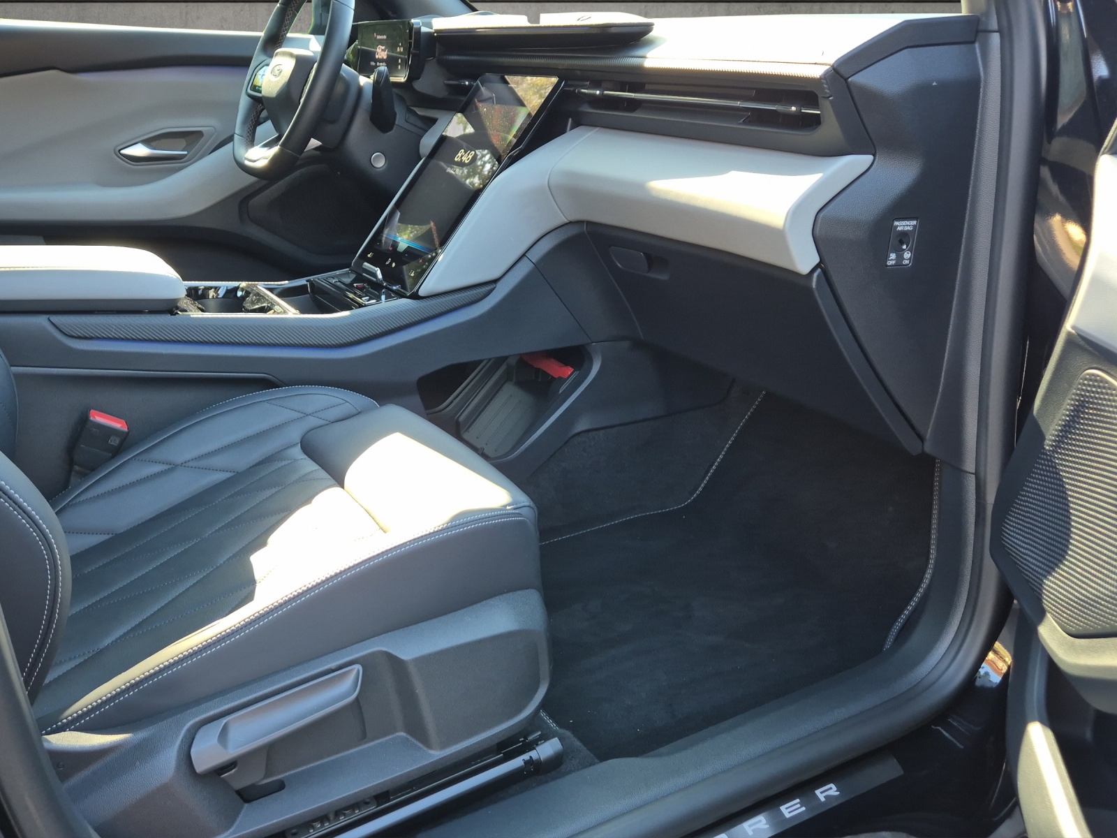 FORD Explorer Elektro 77kWh Extended Range*360°Kamera*Panoramadach*Head upDisplay*Anhängerkupplung*-image-18