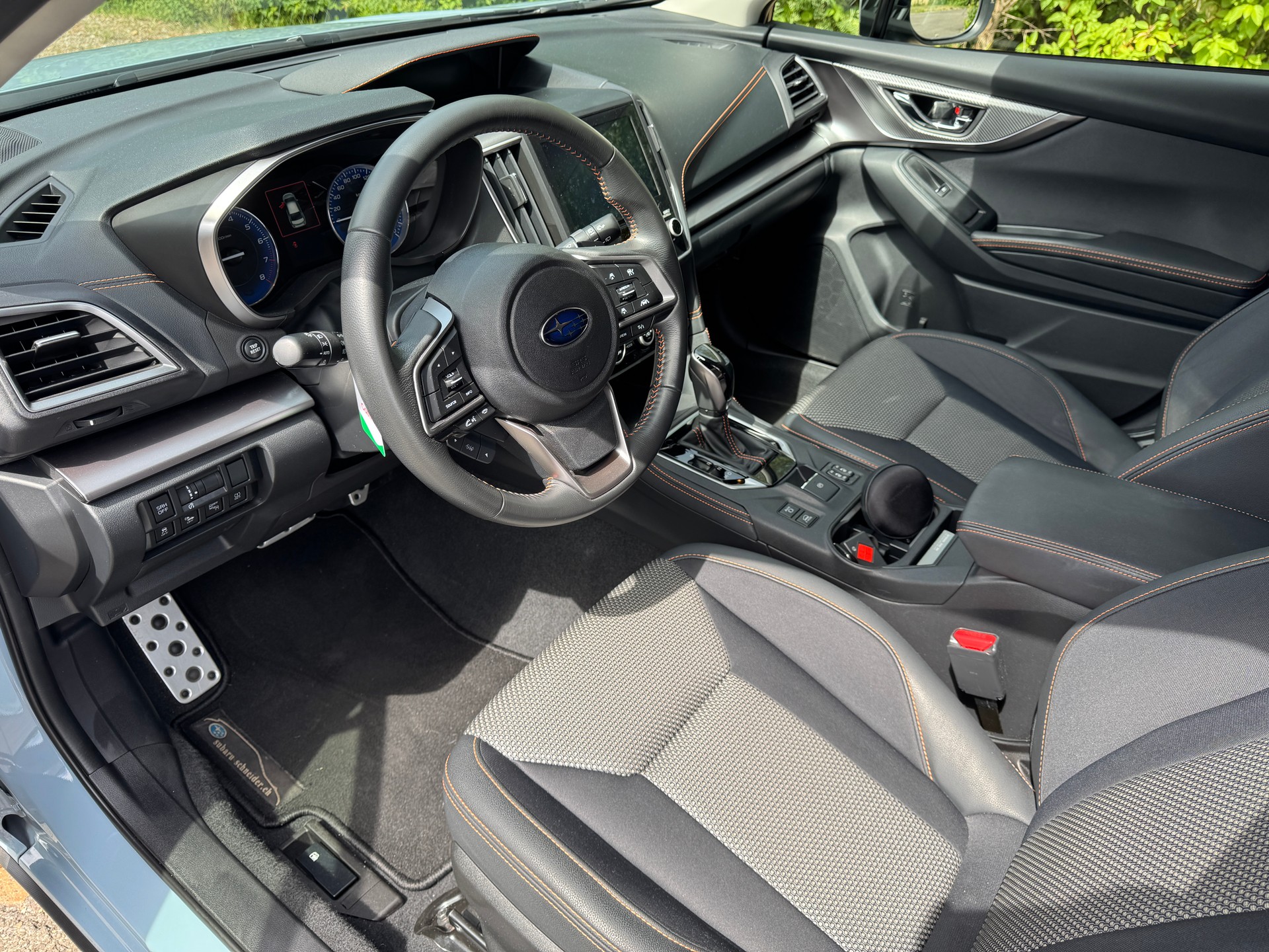 SUBARU 2.0i e-Boxer Swiss Plus-image-11