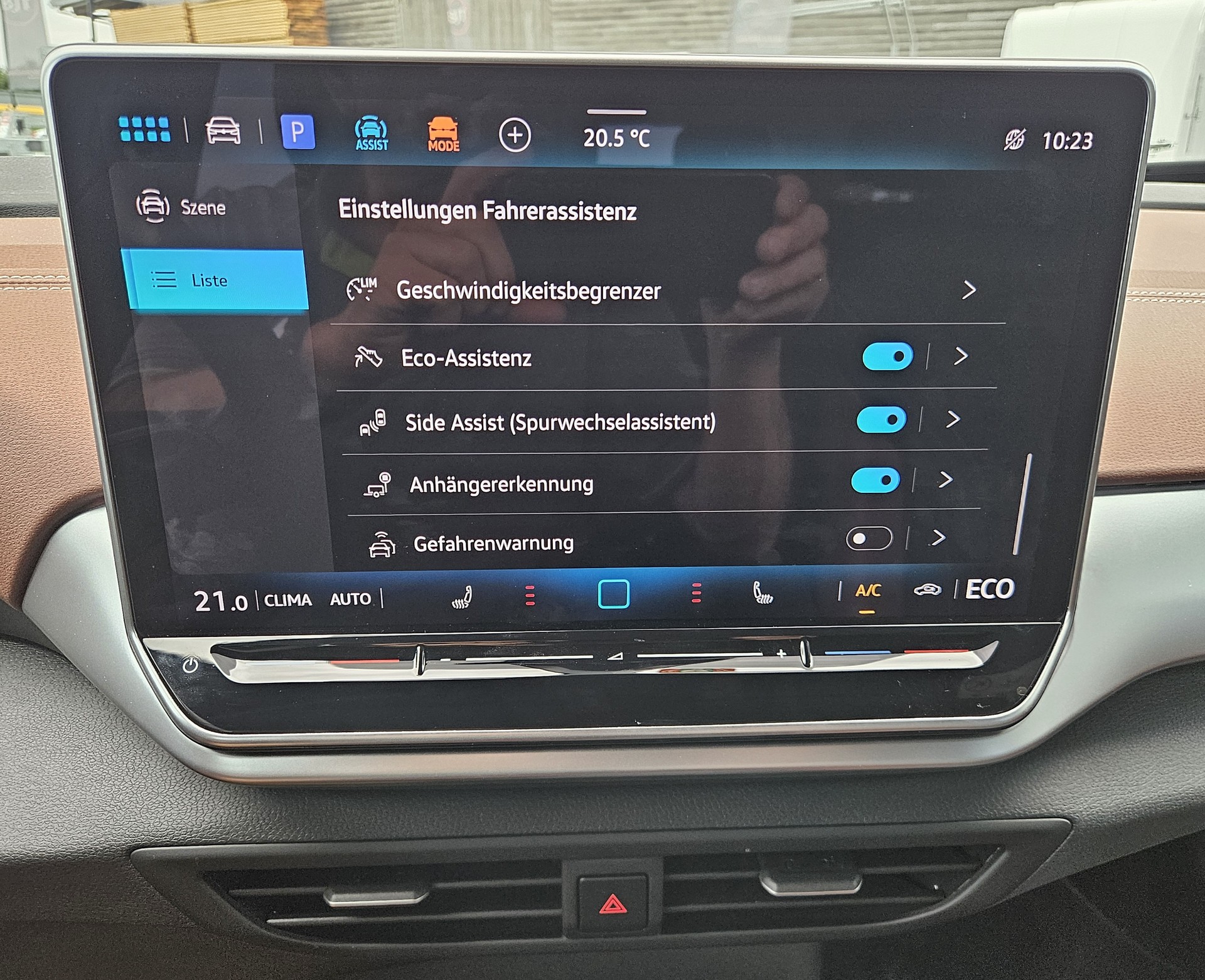 VW ID.4 Pro United 77 kWh 4 Motion mit Anhängerkupplung-image-25