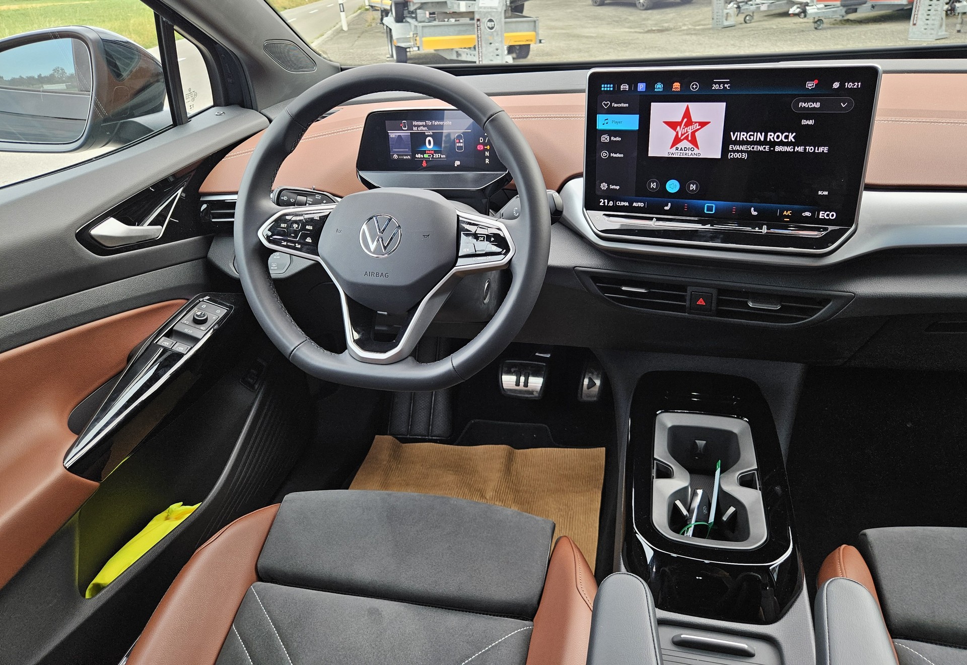 VW ID.4 Pro United 77 kWh 4 Motion mit Anhängerkupplung-image-15