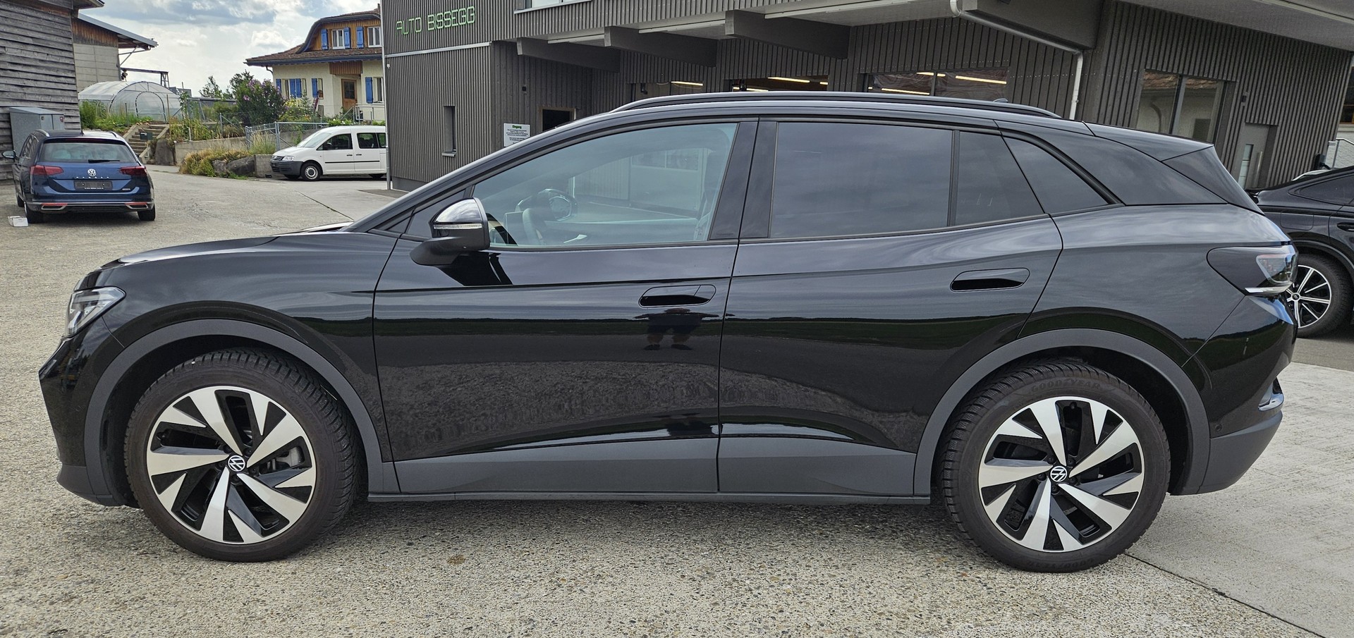 VW ID.4 Pro United 77 kWh 4 Motion mit Anhängerkupplung-image-4