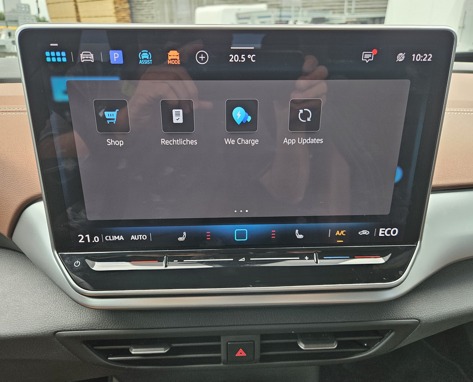 VW ID.4 Pro United 77 kWh 4 Motion mit Anhängerkupplung-image-19