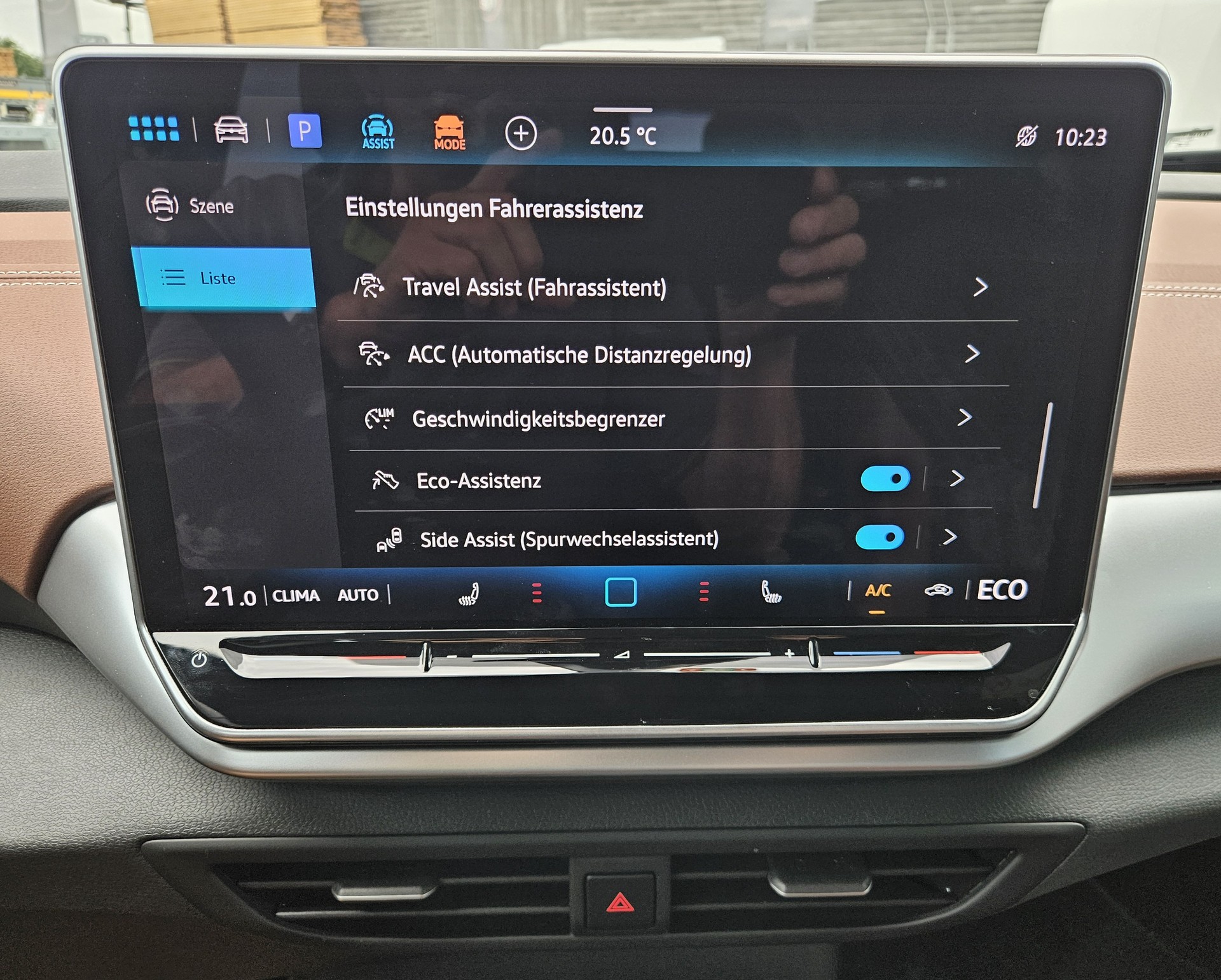 VW ID.4 Pro United 77 kWh 4 Motion mit Anhängerkupplung-image-24