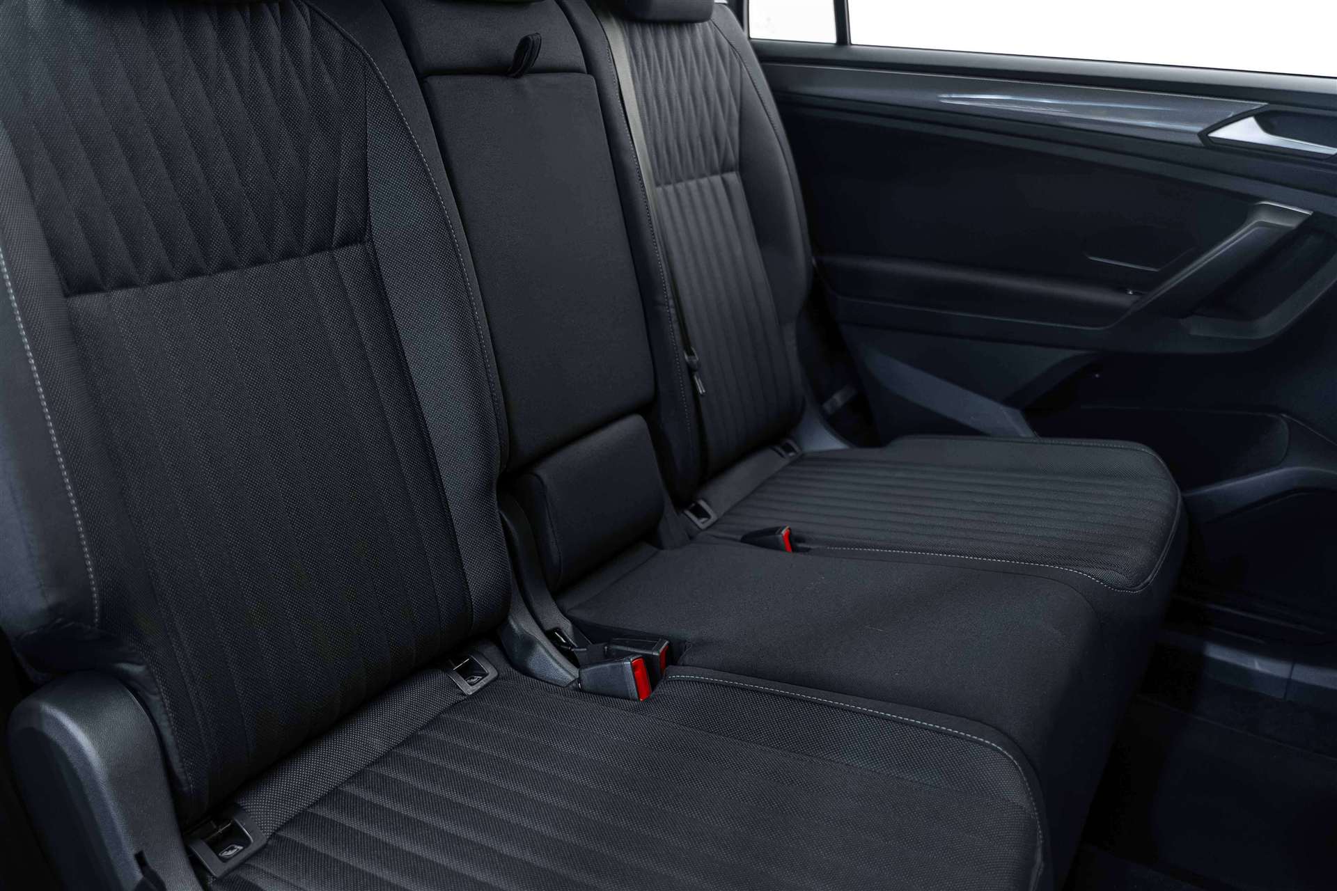 VW Tiguan Allspace 1.5 TSI Life DSG 7-Plätzer-image-13