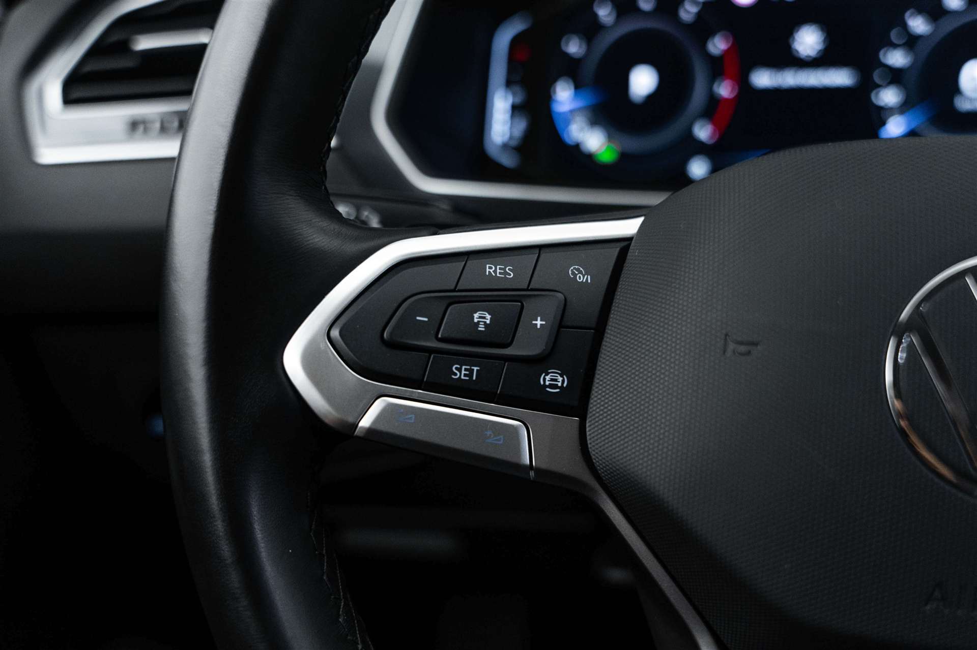 VW Tiguan Allspace 1.5 TSI Life DSG 7-Plätzer-image-15