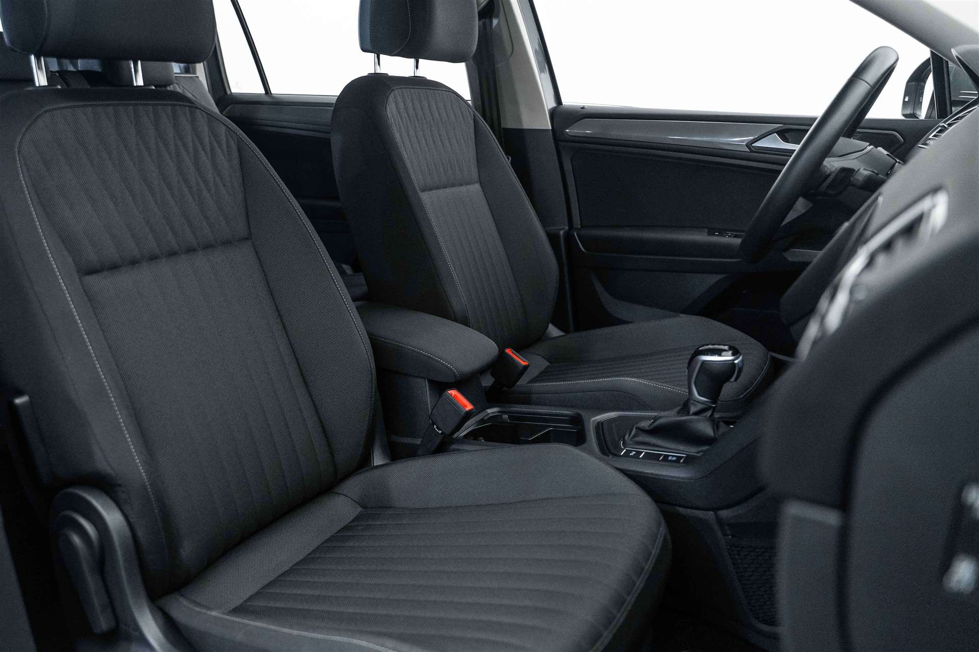 VW Tiguan Allspace 1.5 TSI Life DSG 7-Plätzer-image-11