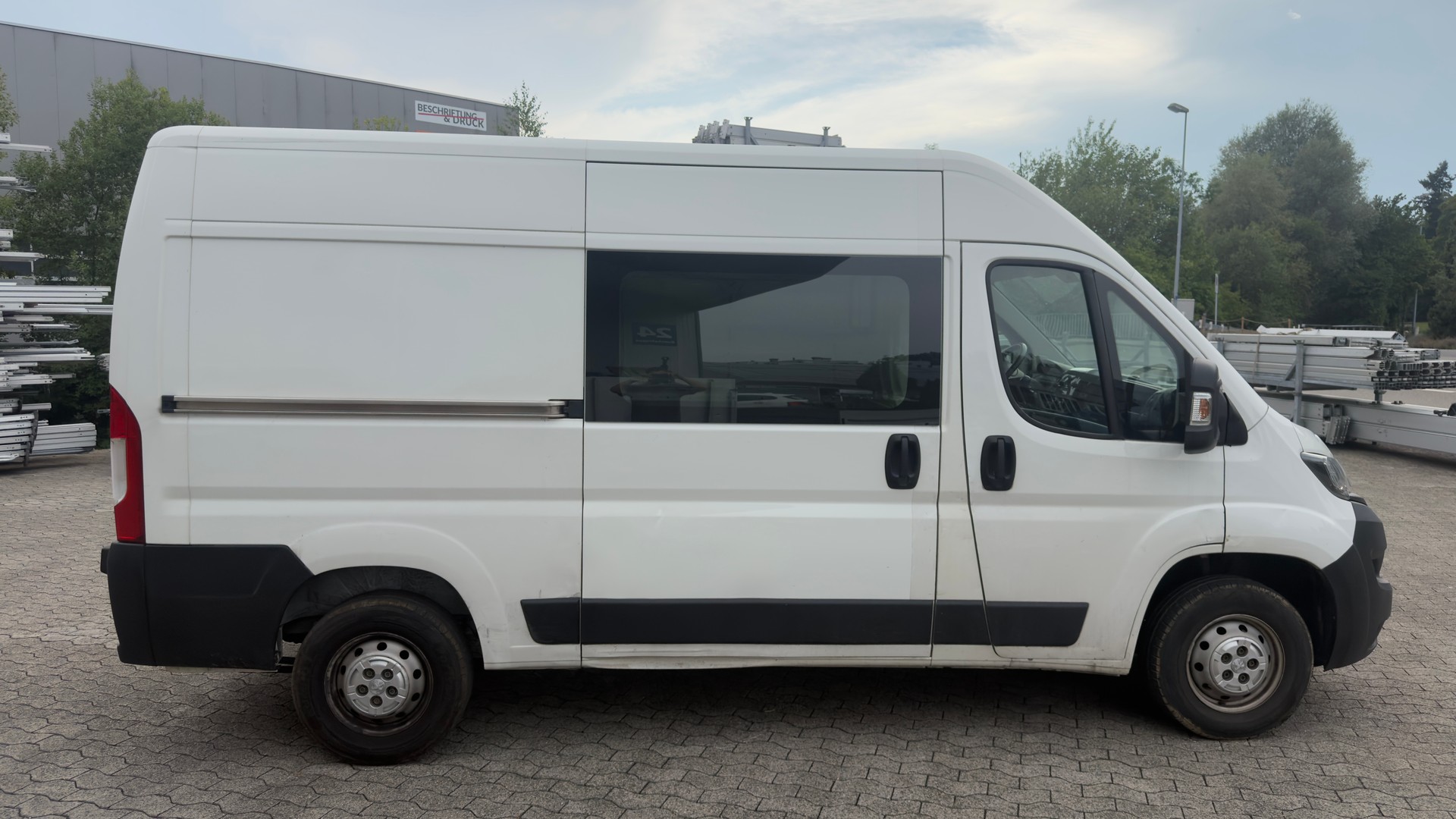 PEUGEOT Boxer 2.2 HDI 333 Active L2H2-image-5