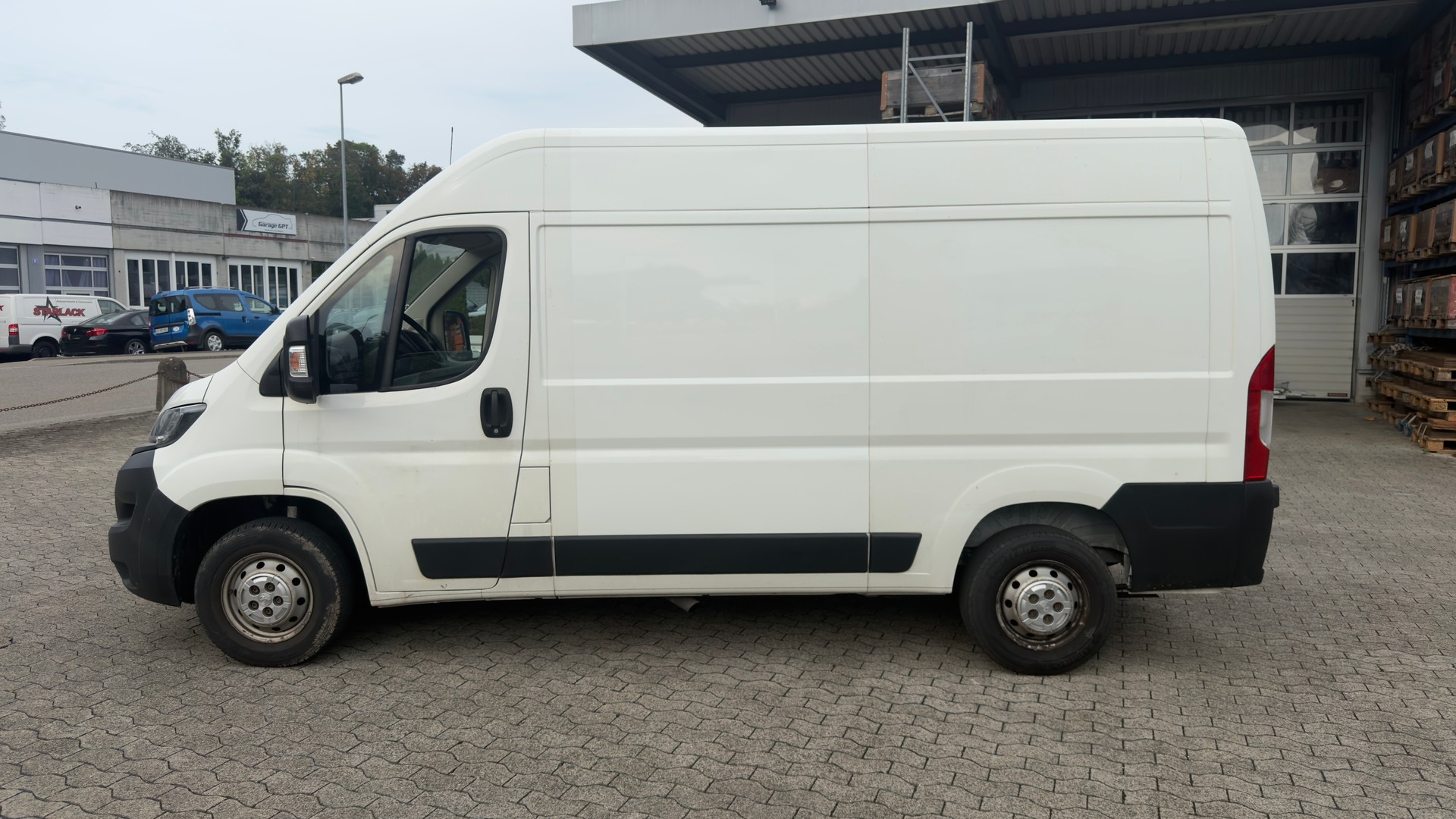 PEUGEOT Boxer 2.2 HDI 333 Active L2H2-showroom-element-1