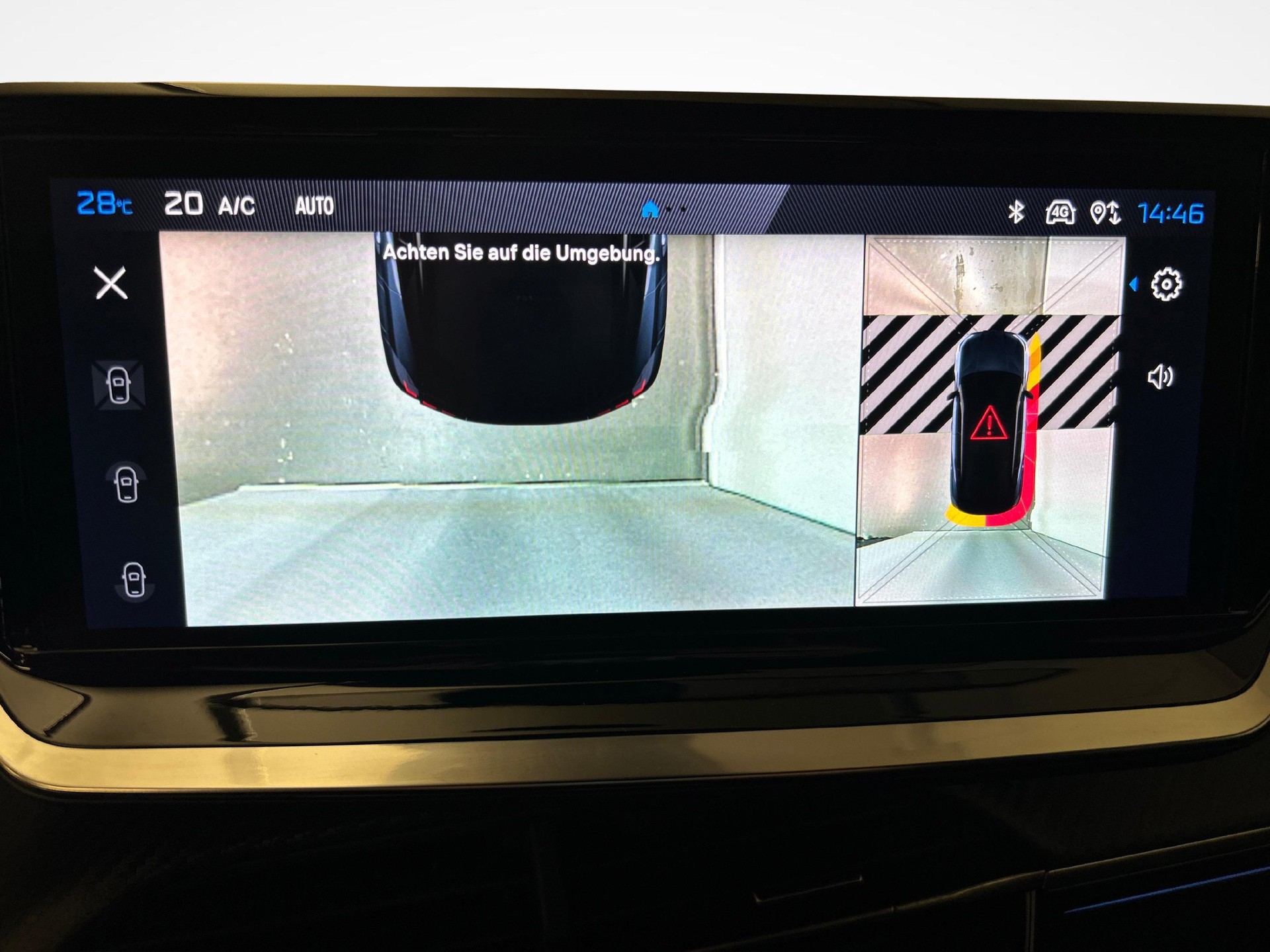 PEUGEOT 2008 1.2 Hybrid 145 GT-image-9