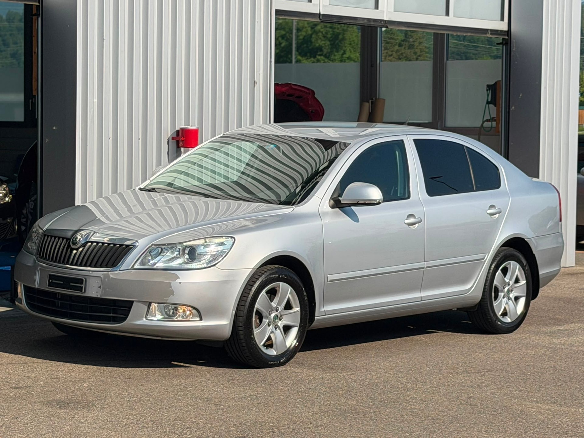 SKODA OCTAVIA-image-5