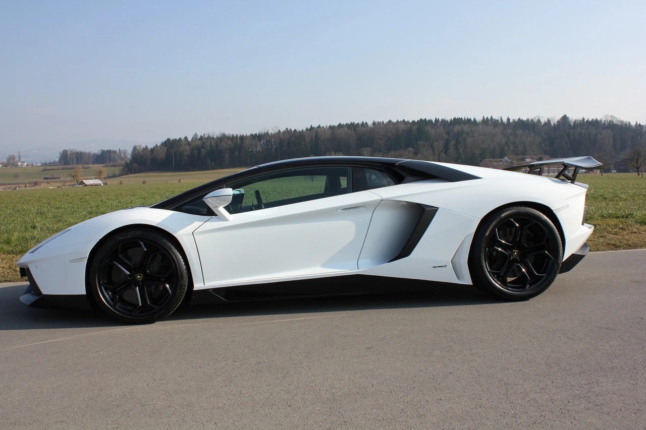 LAMBORGHINI Aventador LP700-4 Coupé E-Gear-image-4