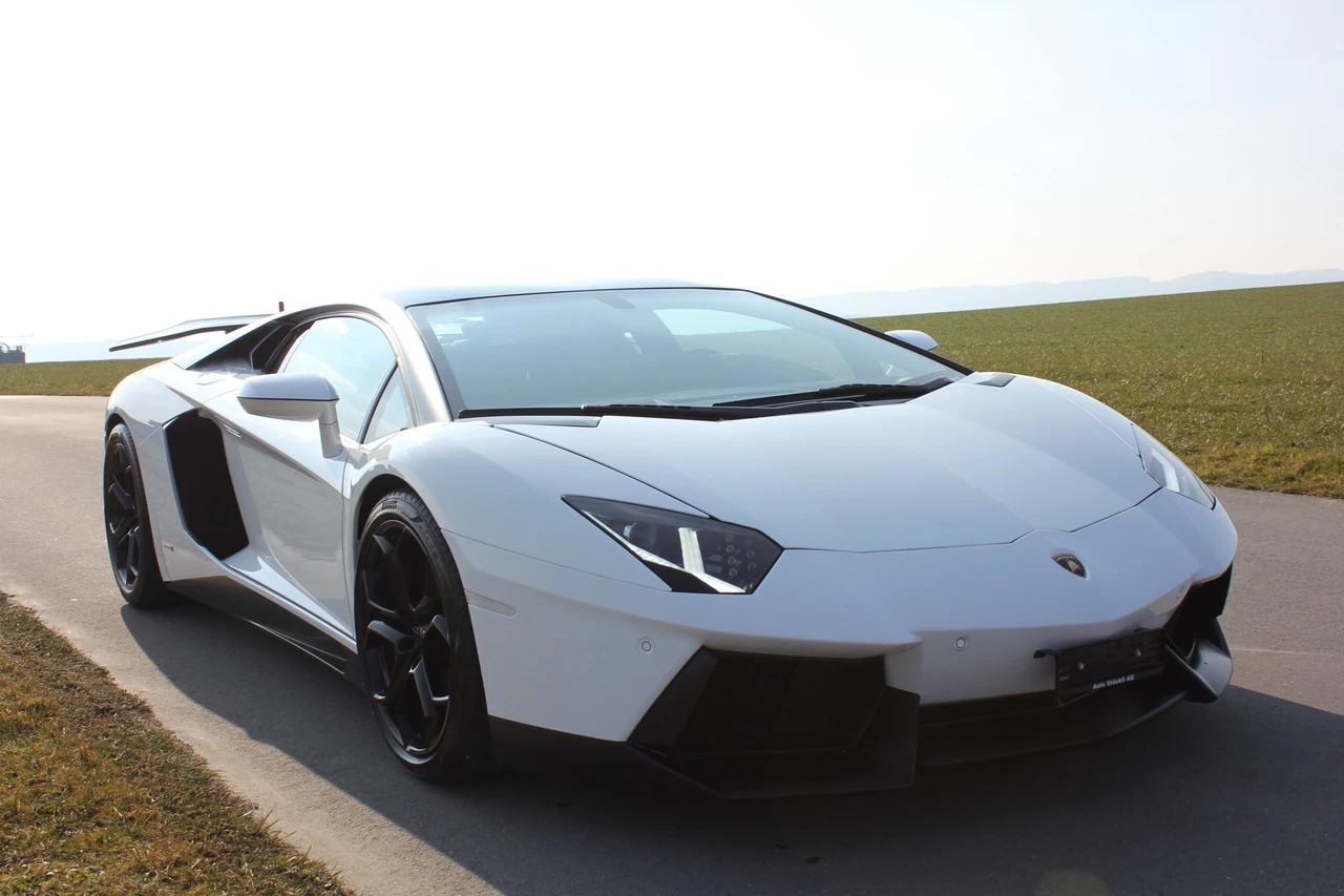 LAMBORGHINI Aventador LP700-4 Coupé E-Gear-showroom-element-1