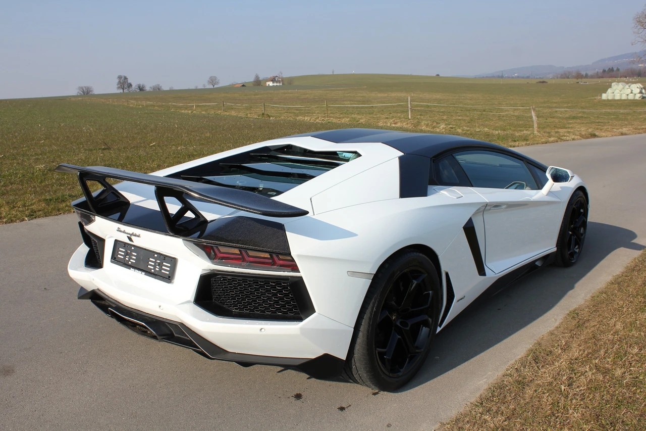 LAMBORGHINI Aventador LP700-4 Coupé E-Gear-showroom-element-2